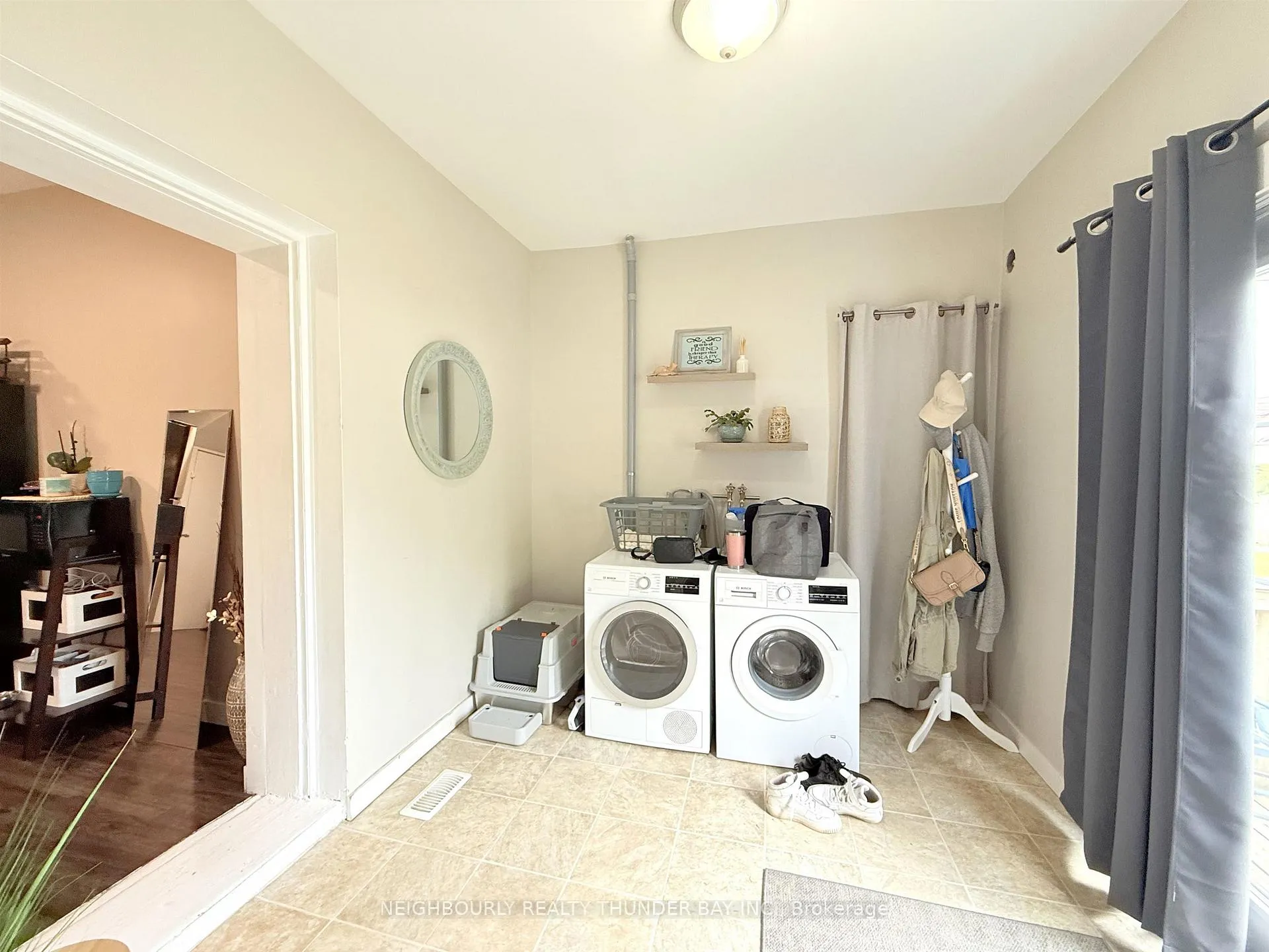 Photo 11 of 205 Marks Street N, Thunder Bay, McKeller Park — HOMEH