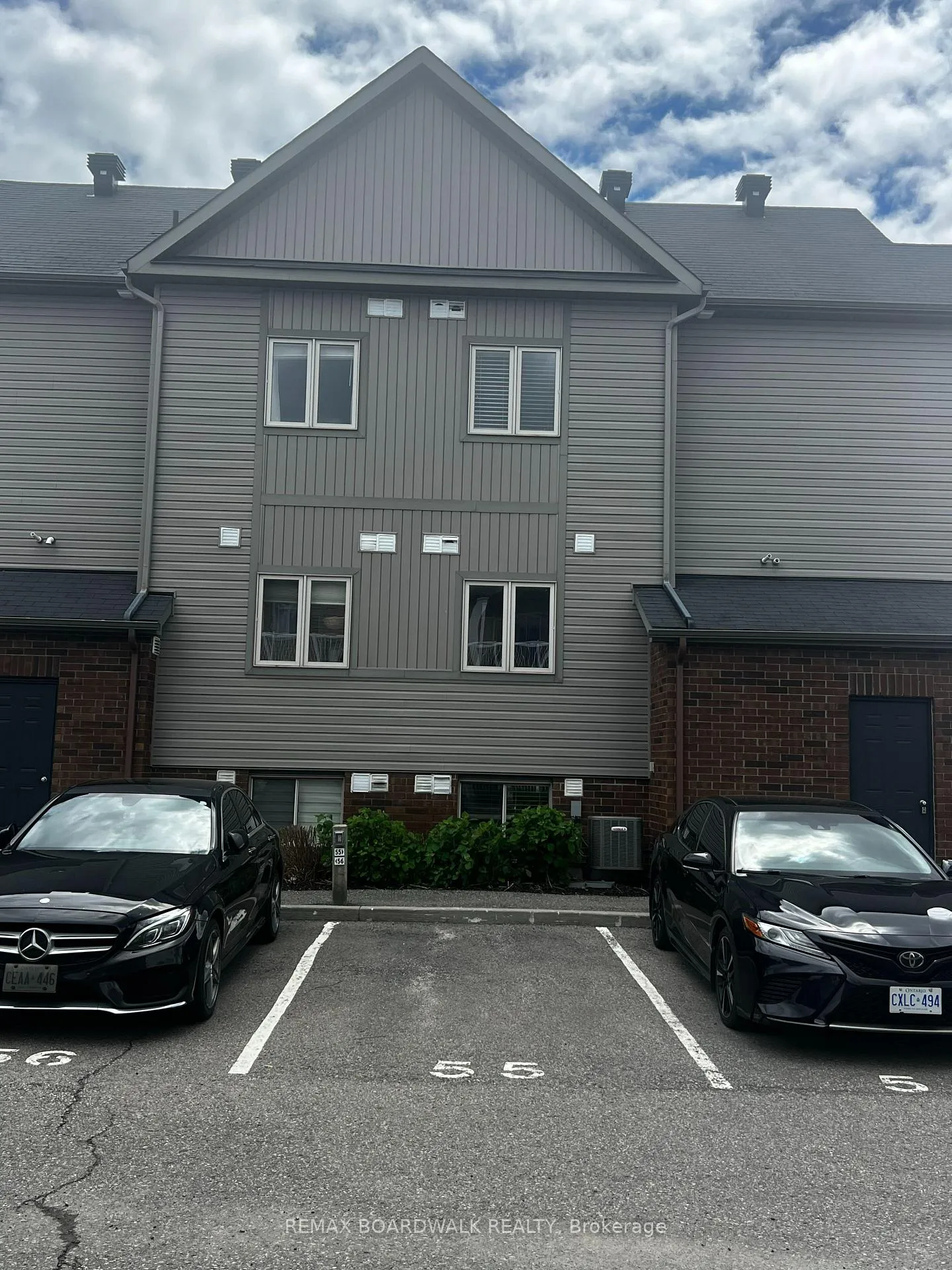 Photo 3 of Unit 55, 26 Sternes Private, Ottawa, Springridge/East Village — HOMEH