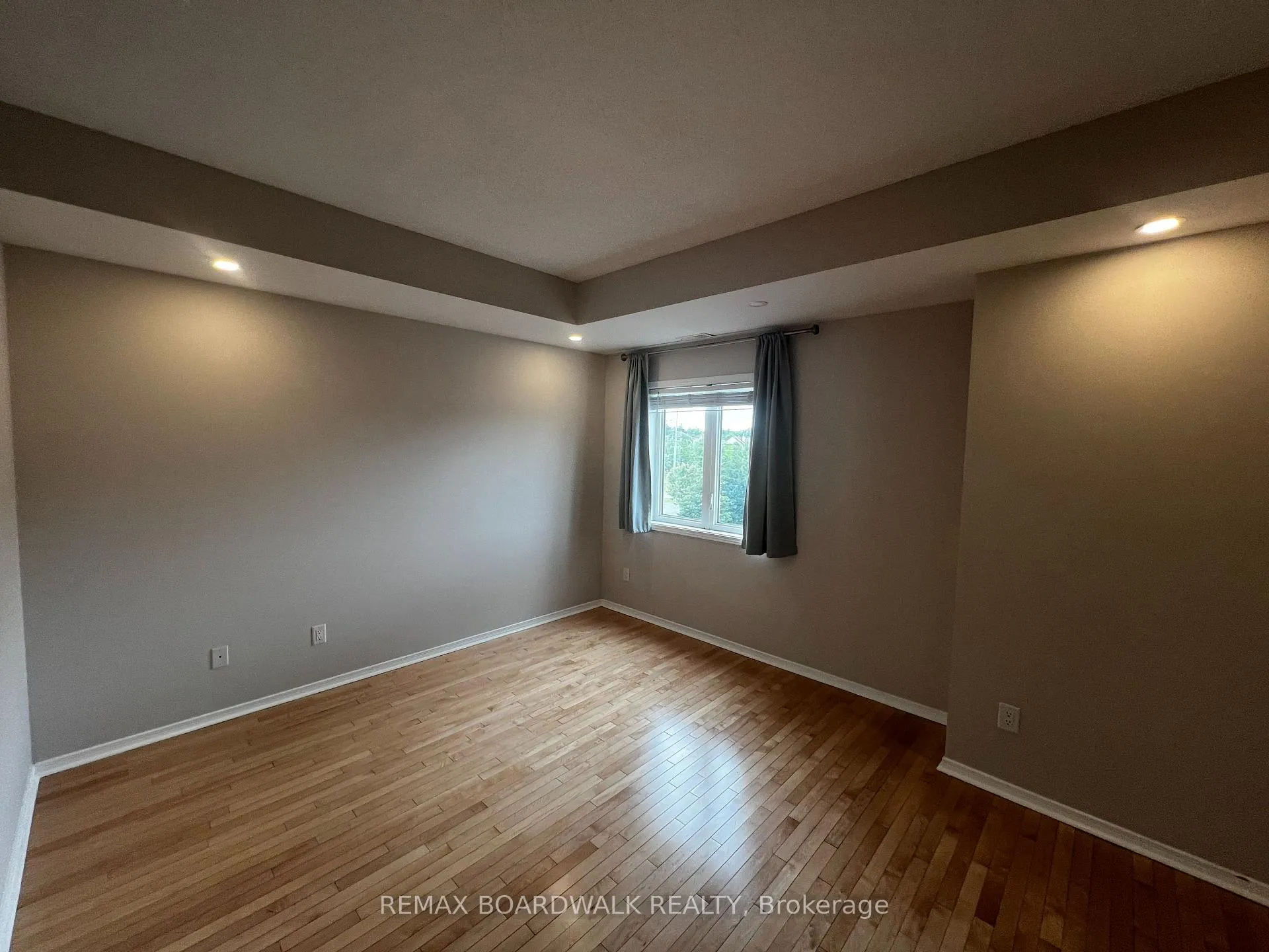 Photo 10 of Unit 55, 26 Sternes Private, Ottawa, Springridge/East Village — HOMEH