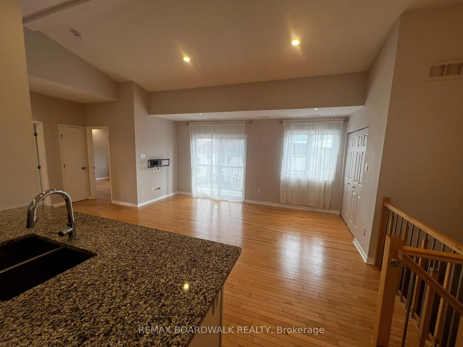 Photo 19 of Unit 55, 26 Sternes Private, Ottawa, Springridge/East Village — HOMEH