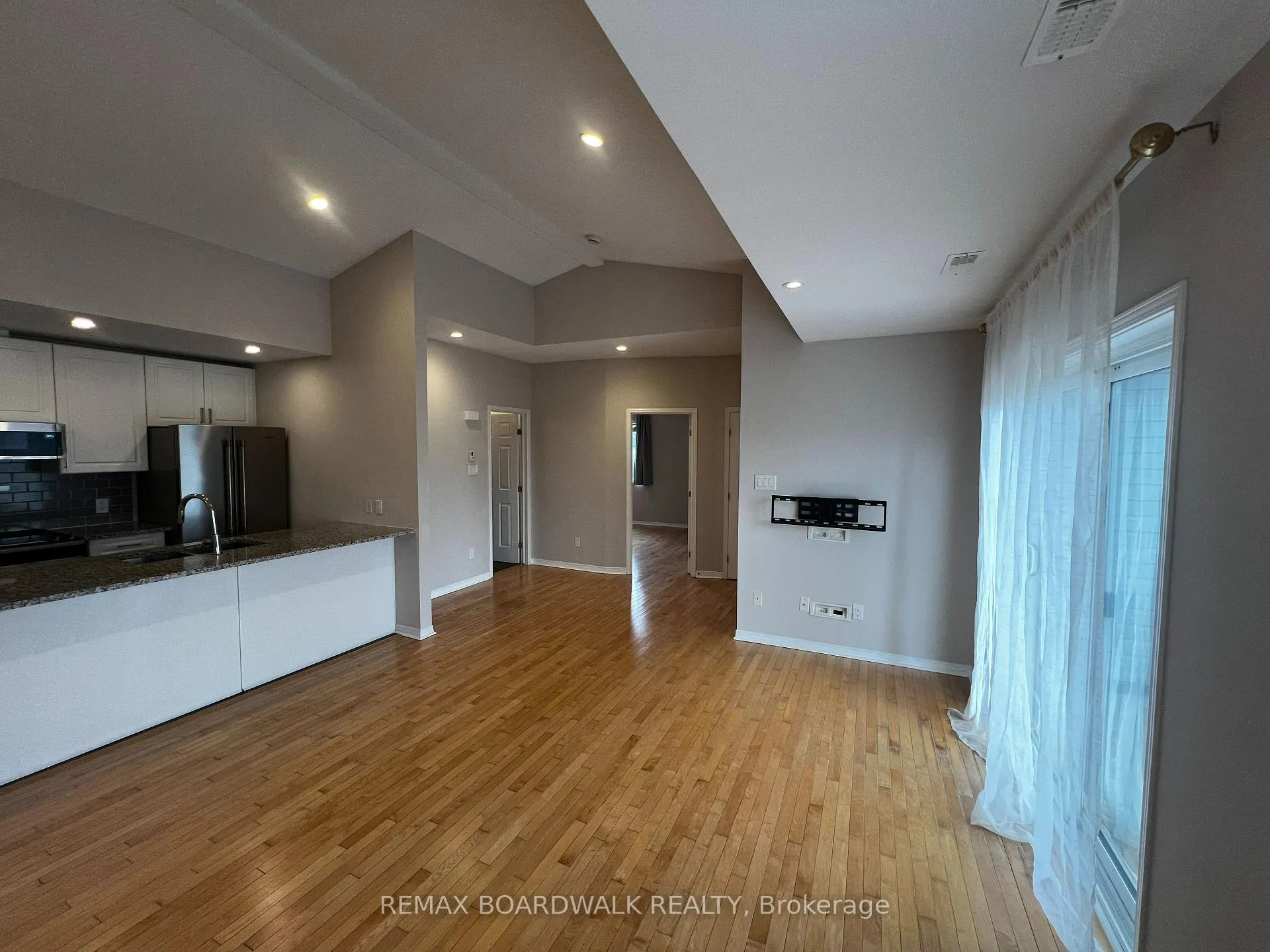 Photo 21 of Unit 55, 26 Sternes Private, Ottawa, Springridge/East Village — HOMEH