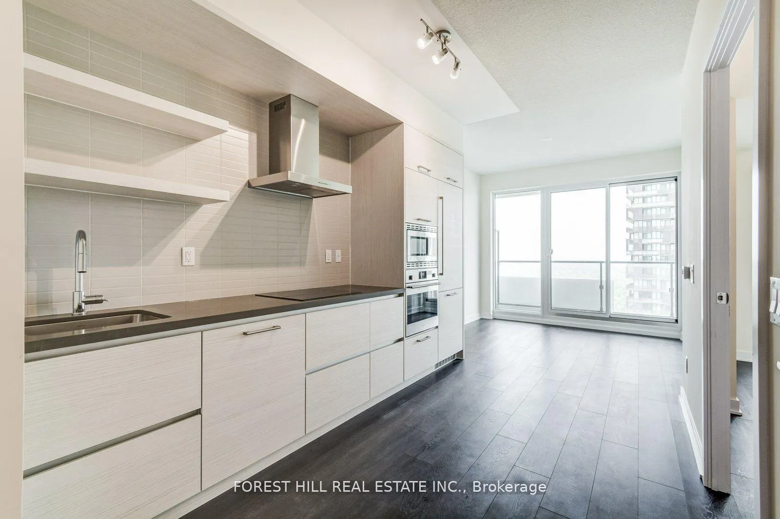 Photo 8 of Unit 5010, 2221 Yonge Street, Toronto, Mount Pleasant West — HOMEH