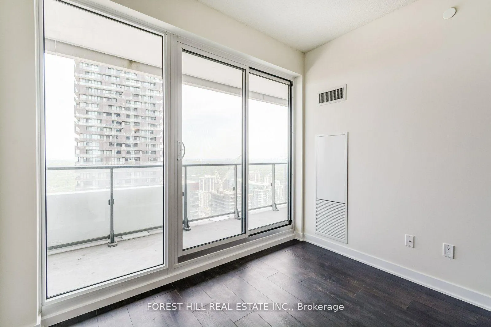 Photo 17 of Unit 5010, 2221 Yonge Street, Toronto, Mount Pleasant West — HOMEH