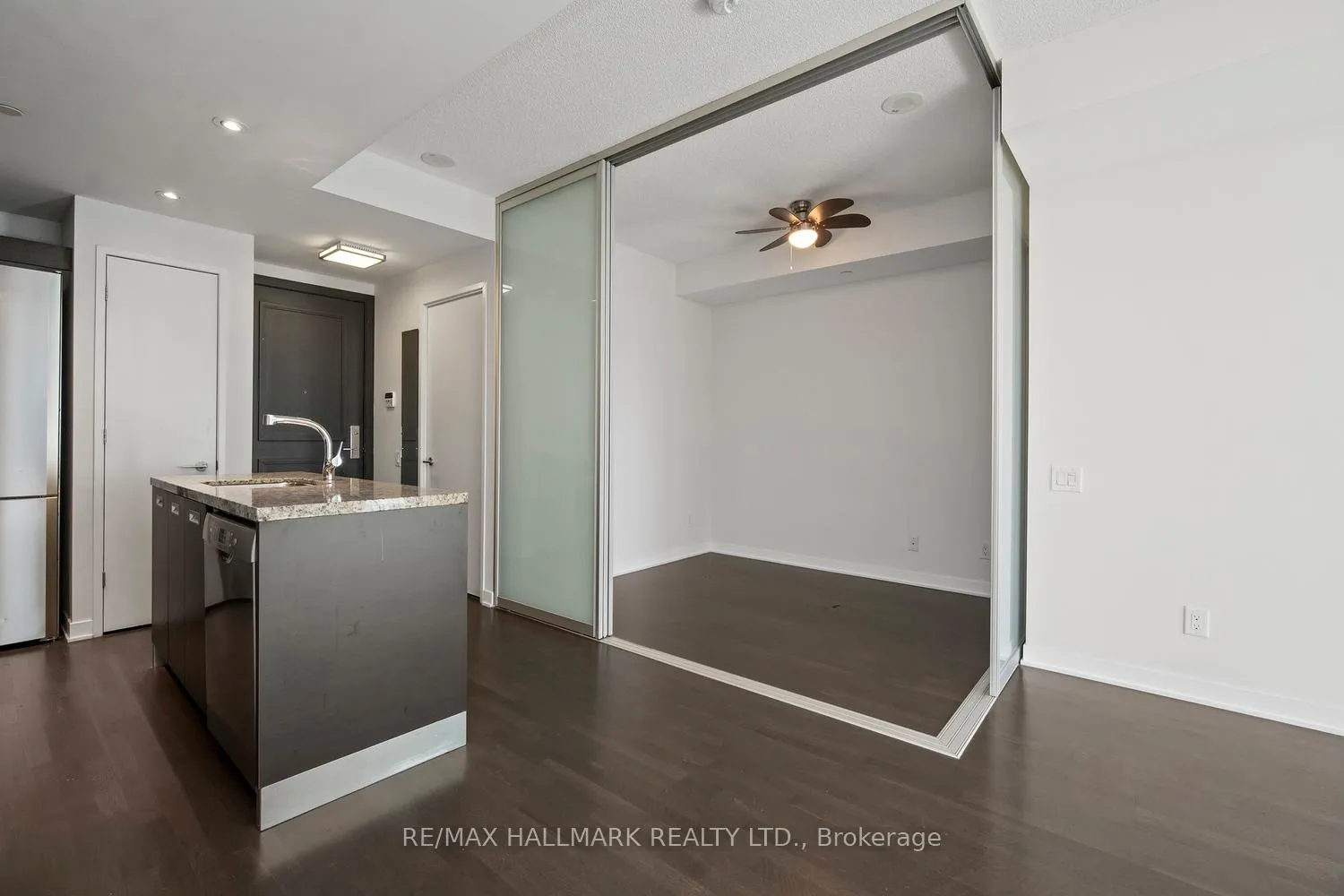 Photo 9 of Unit 2302, 90 Park Lawn Road, Etobicoke, Mimico — HOMEH