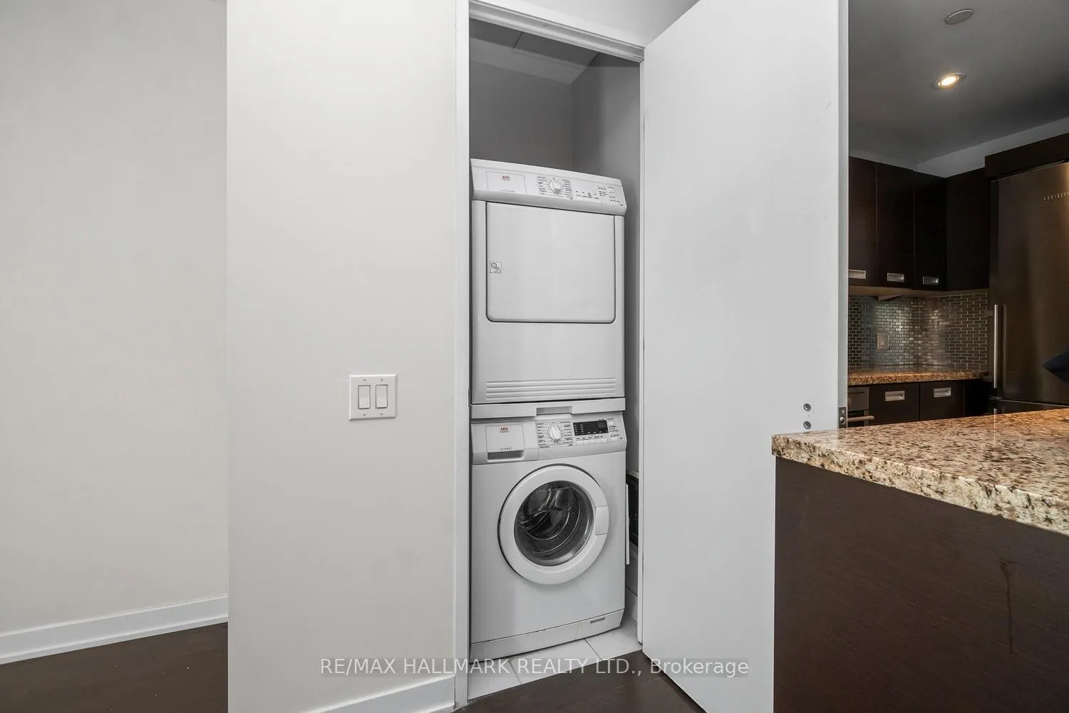 Photo 18 of Unit 2302, 90 Park Lawn Road, Etobicoke, Mimico — HOMEH