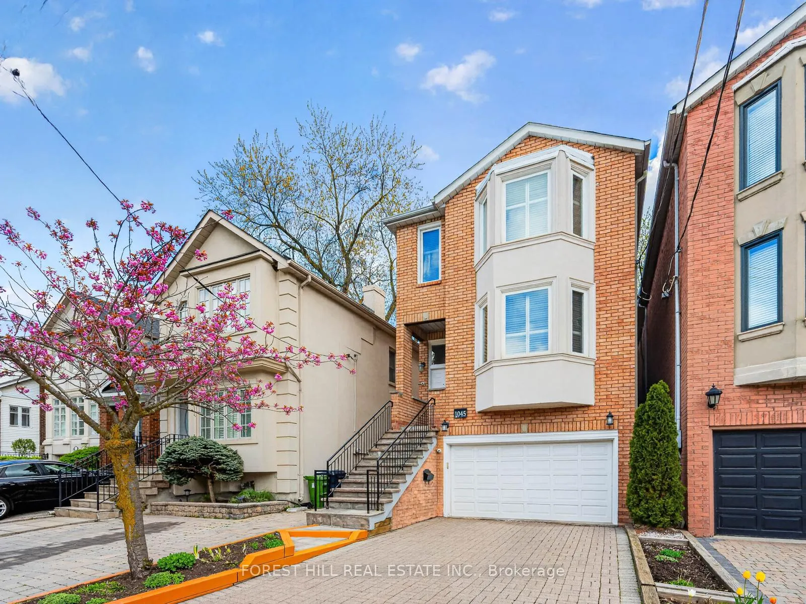 Photo 3 of 1045 Spadina Road, Toronto, Forest Hill North — HOMEH