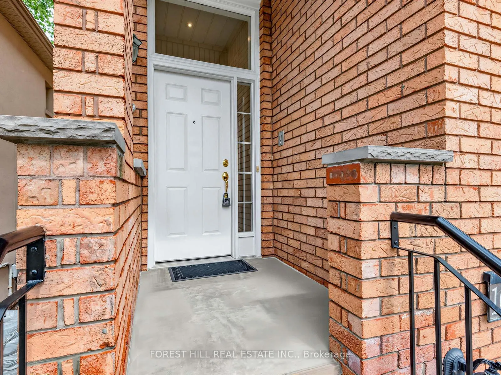 Photo 4 of 1045 Spadina Road, Toronto, Forest Hill North — HOMEH