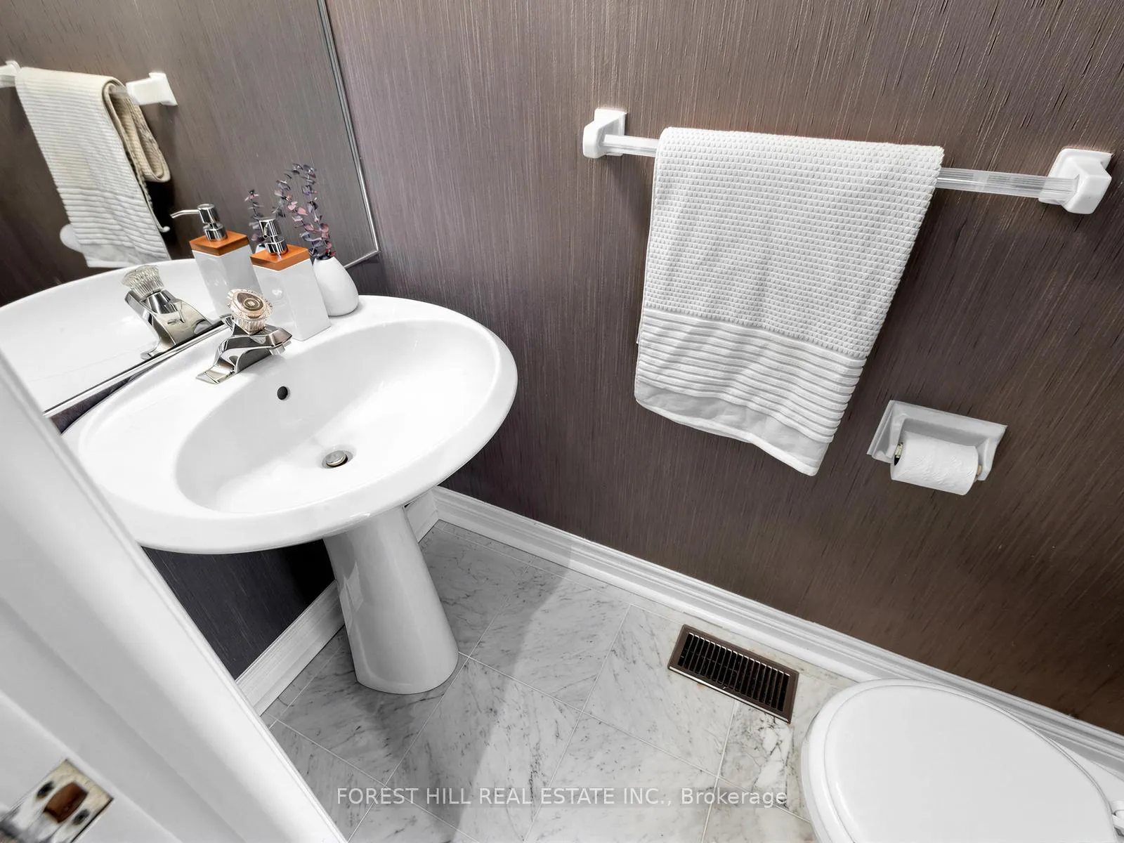 Photo 18 of 1045 Spadina Road, Toronto, Forest Hill North — HOMEH