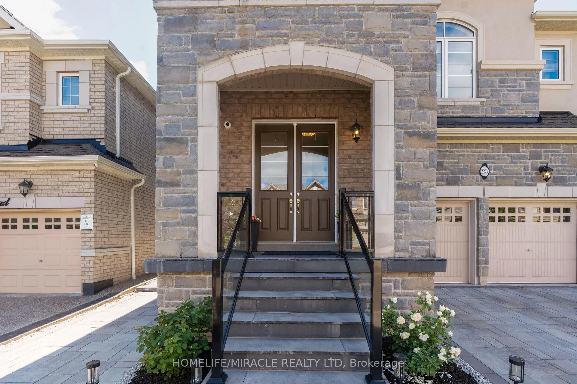 Photo 2 of 23 Gillis Road, Brampton, Bram West — HOMEH