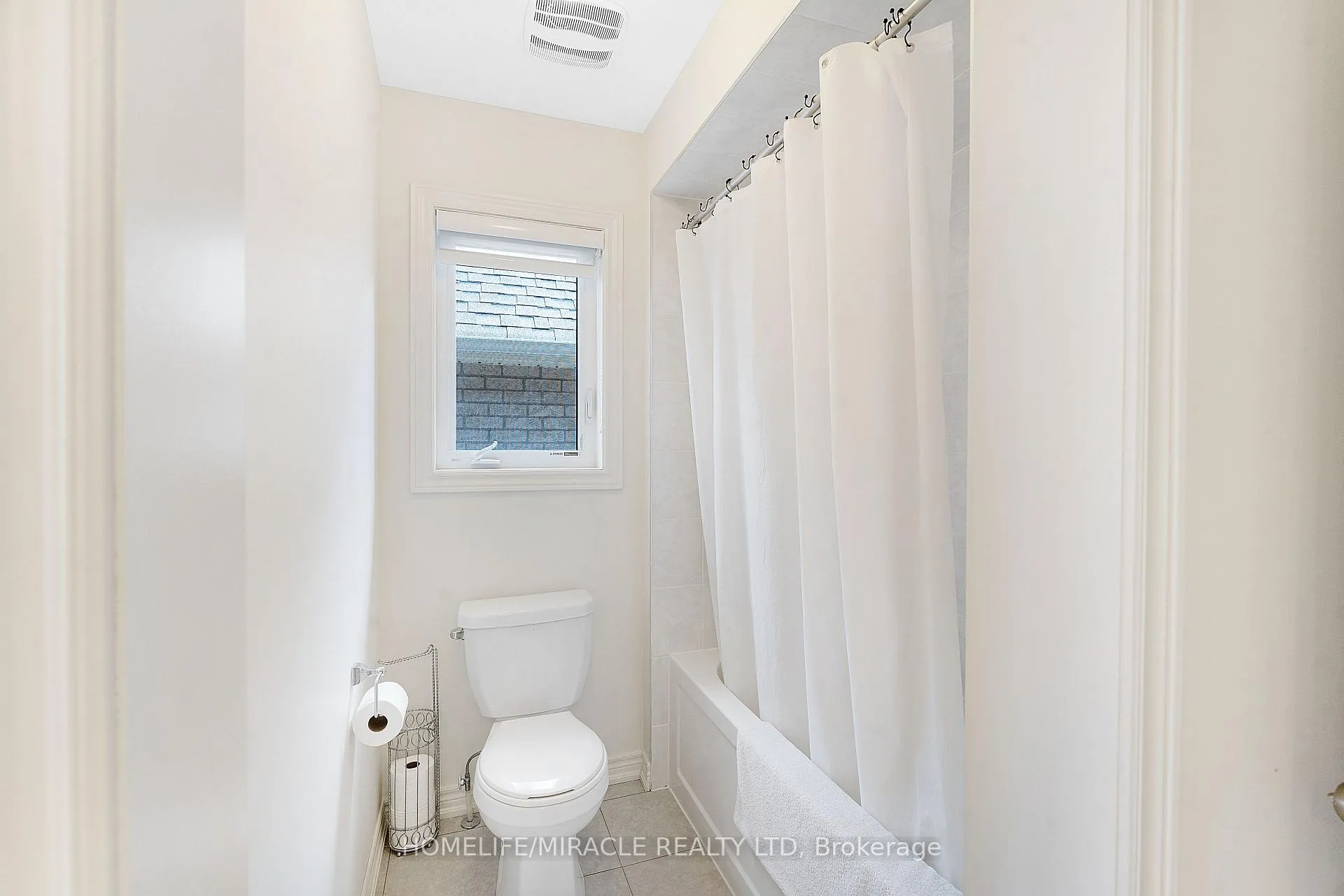 Photo 29 of 23 Gillis Road, Brampton, Bram West — HOMEH