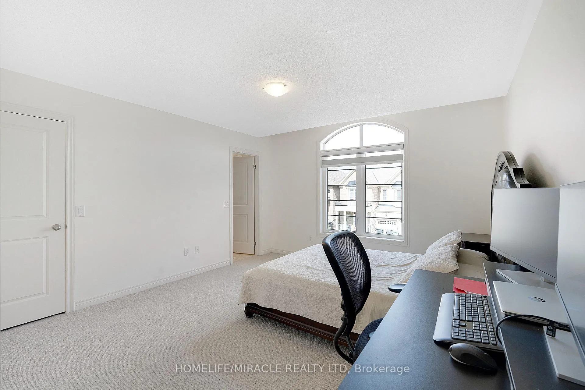 Photo 33 of 23 Gillis Road, Brampton, Bram West — HOMEH