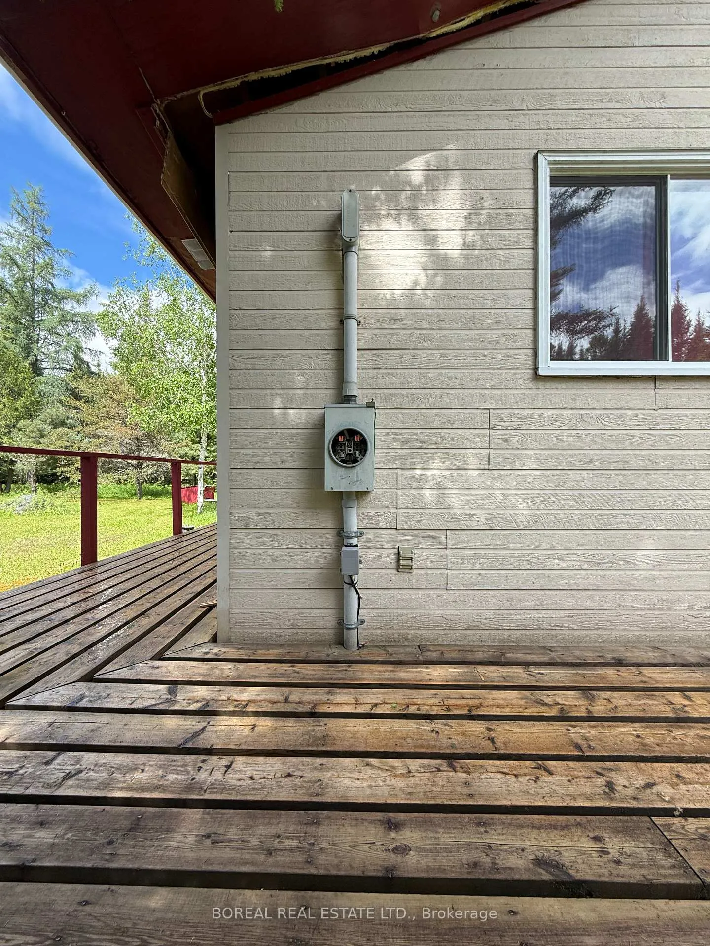 Photo 6 of 81 Bentley Lake Road, Cochrane — HOMEH