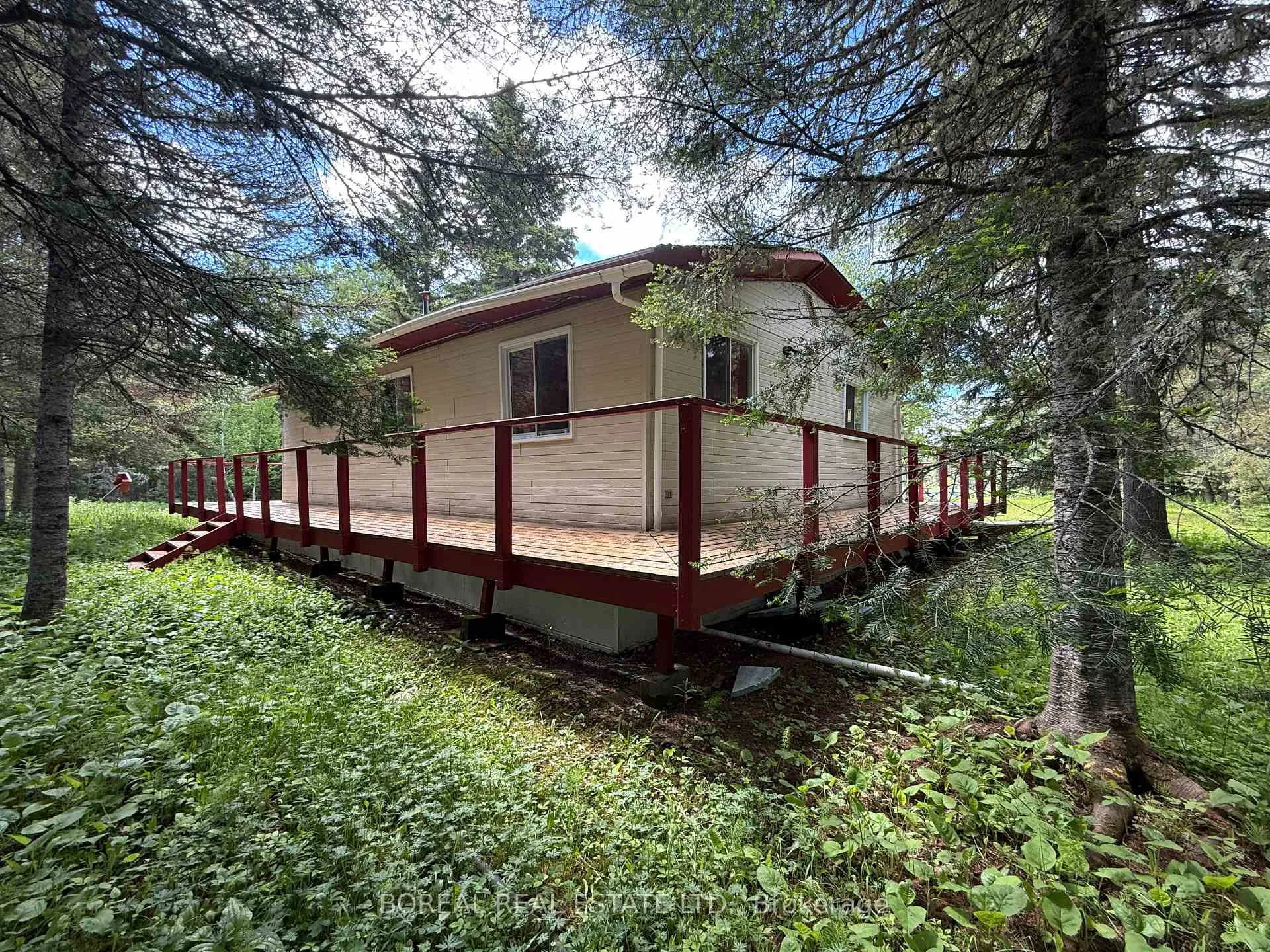 Photo 13 of 81 Bentley Lake Road, Cochrane — HOMEH