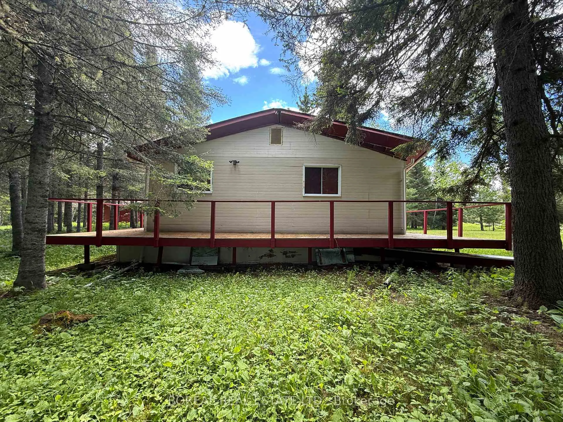 Photo 15 of 81 Bentley Lake Road, Cochrane — HOMEH