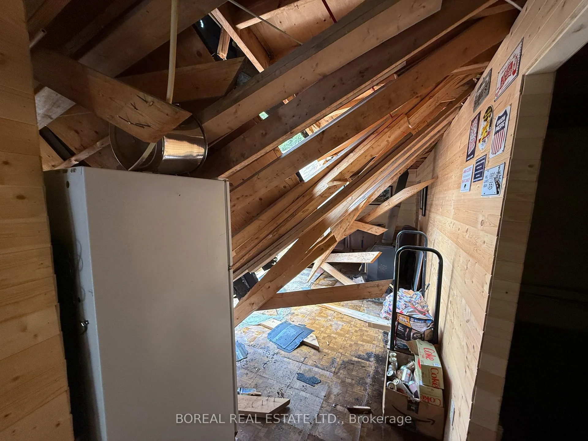 Photo 28 of 81 Bentley Lake Road, Cochrane — HOMEH
