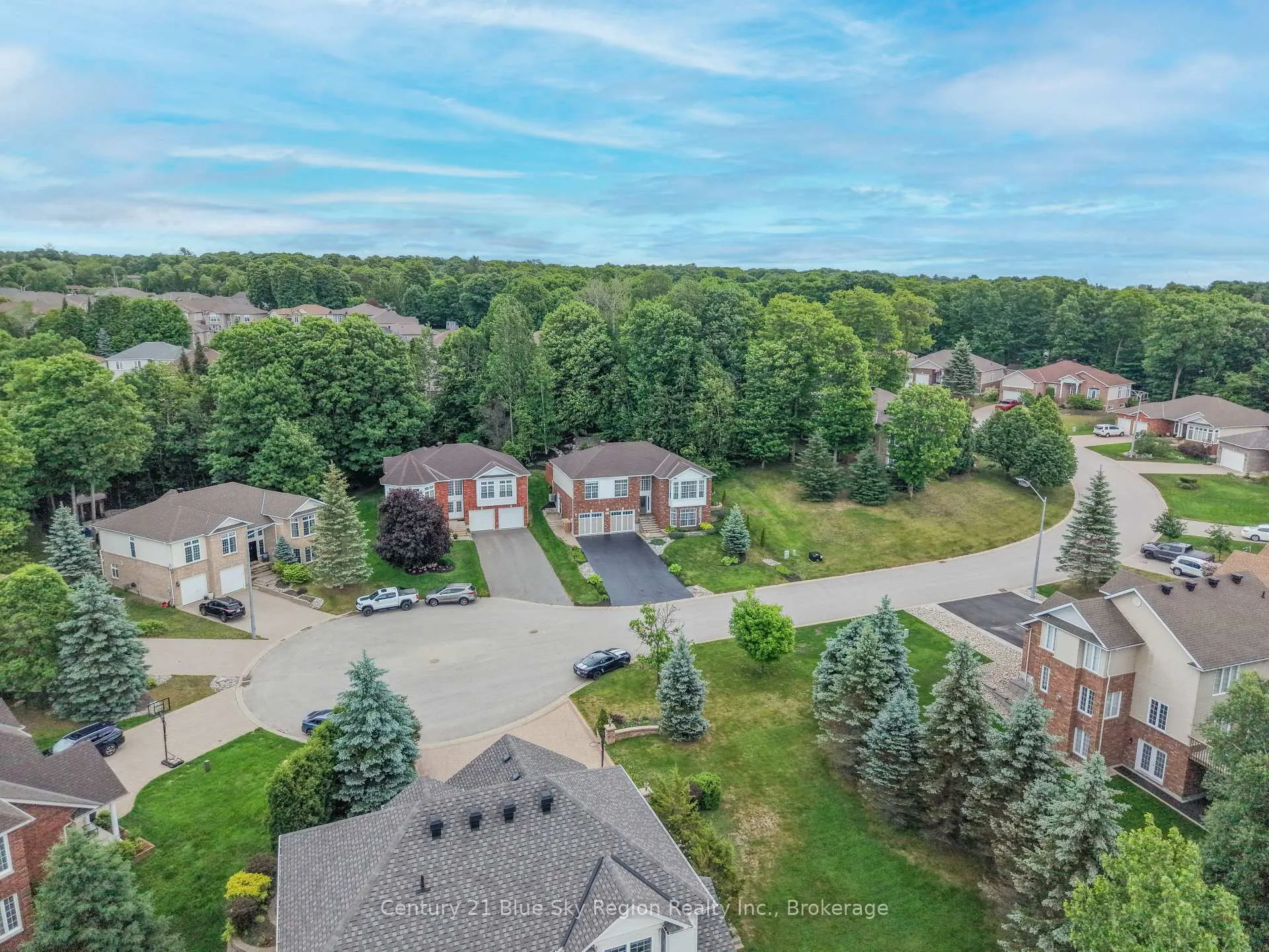Photo 5 of 69 Kenwood Hills Drive, North Bay, Airport — HOMEH