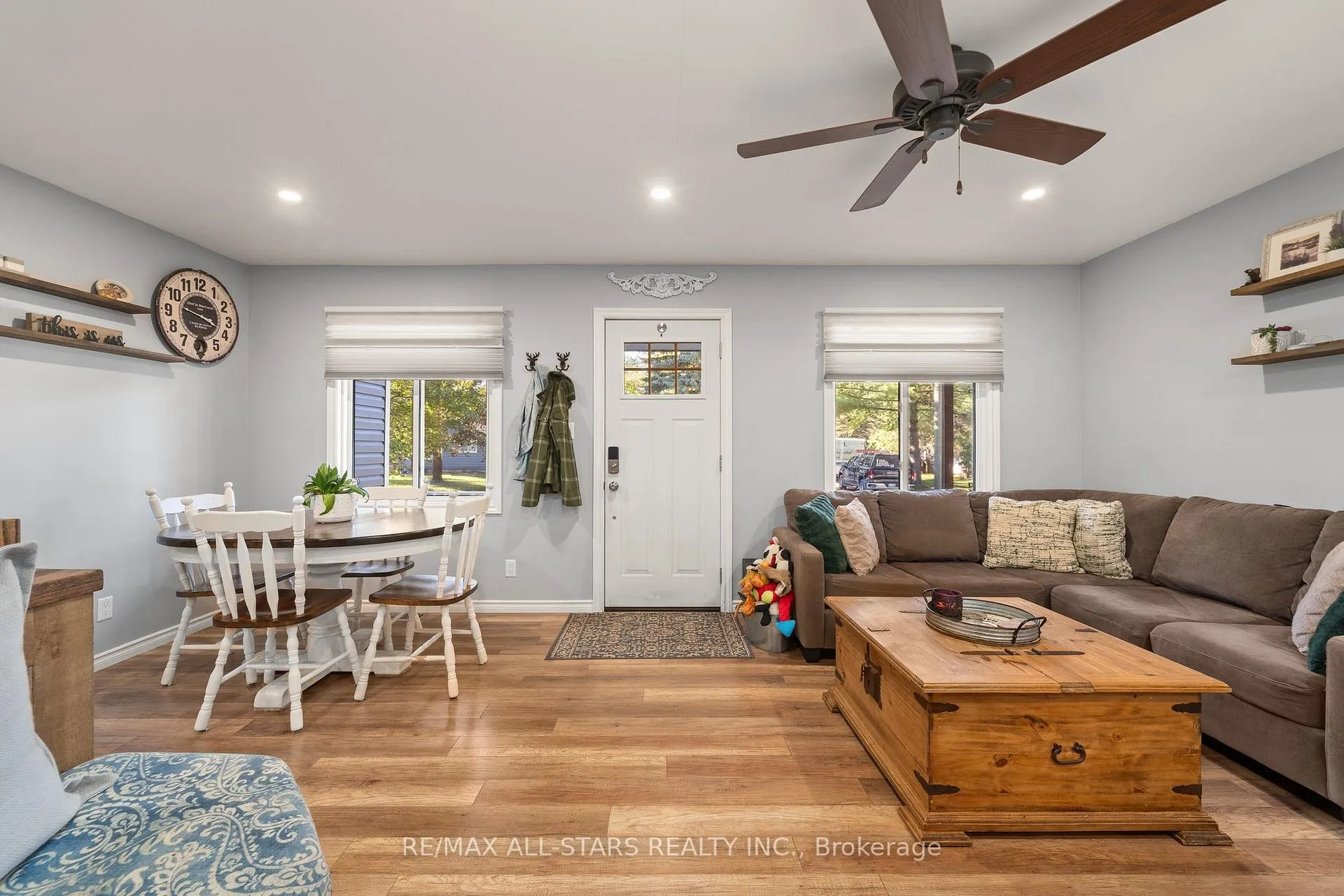 Photo 15 of 16 Parkhill Drive, Kawartha Lakes, Fenelon Falls — HOMEH