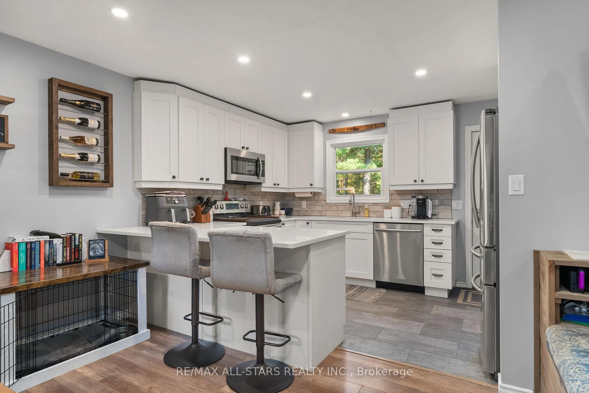 Photo 20 of 16 Parkhill Drive, Kawartha Lakes, Fenelon Falls — HOMEH