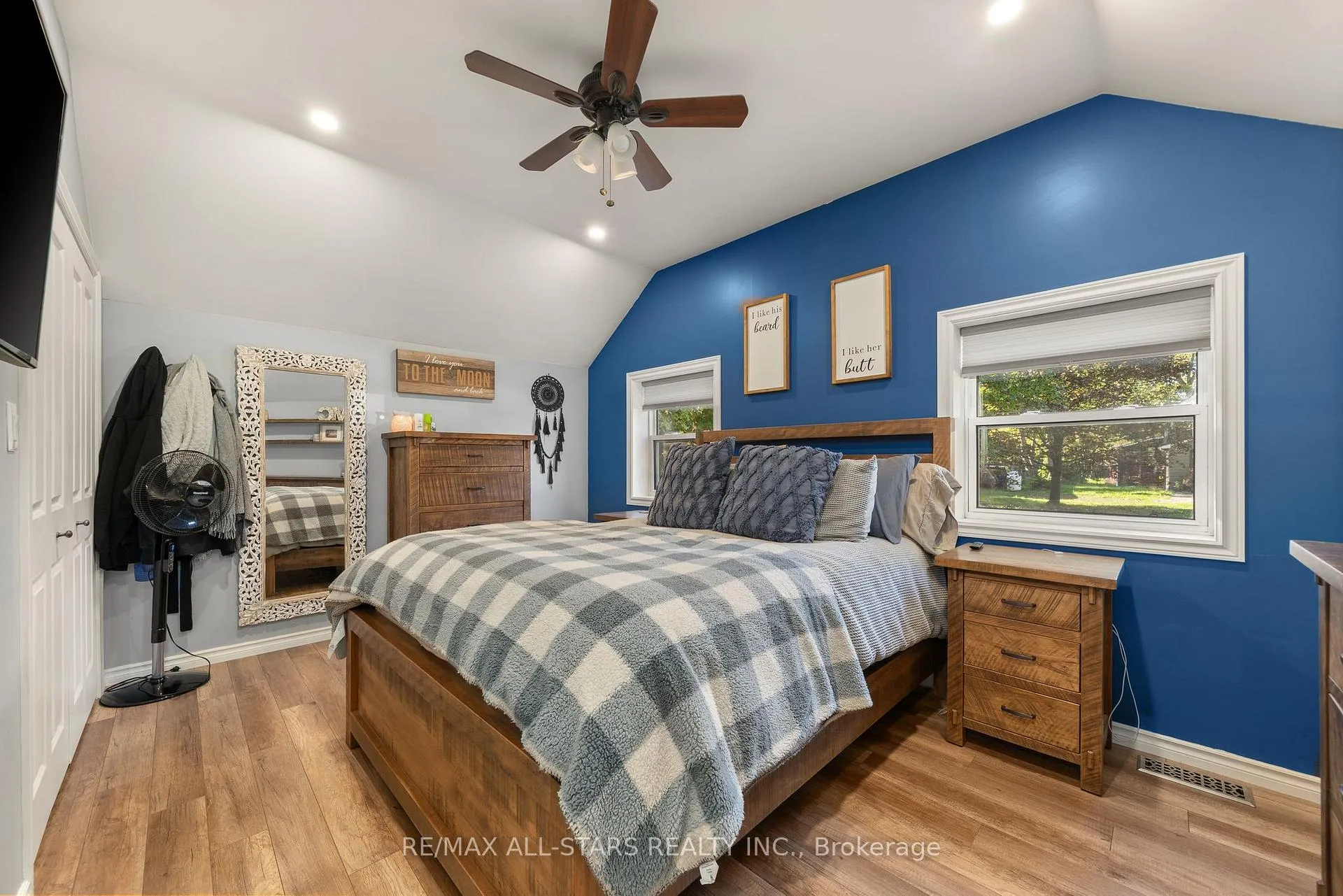 Photo 25 of 16 Parkhill Drive, Kawartha Lakes, Fenelon Falls — HOMEH