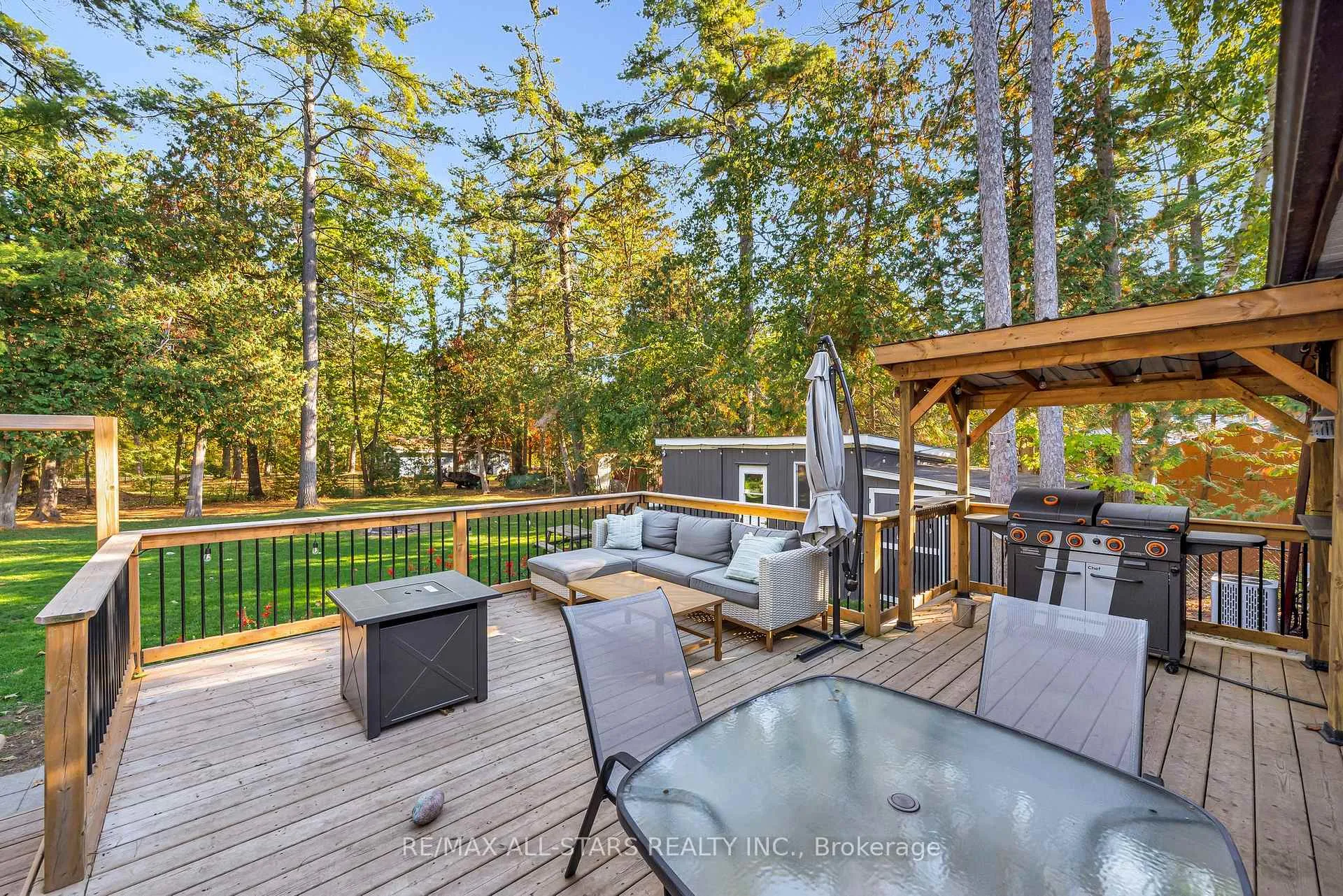Photo 34 of 16 Parkhill Drive, Kawartha Lakes, Fenelon Falls — HOMEH