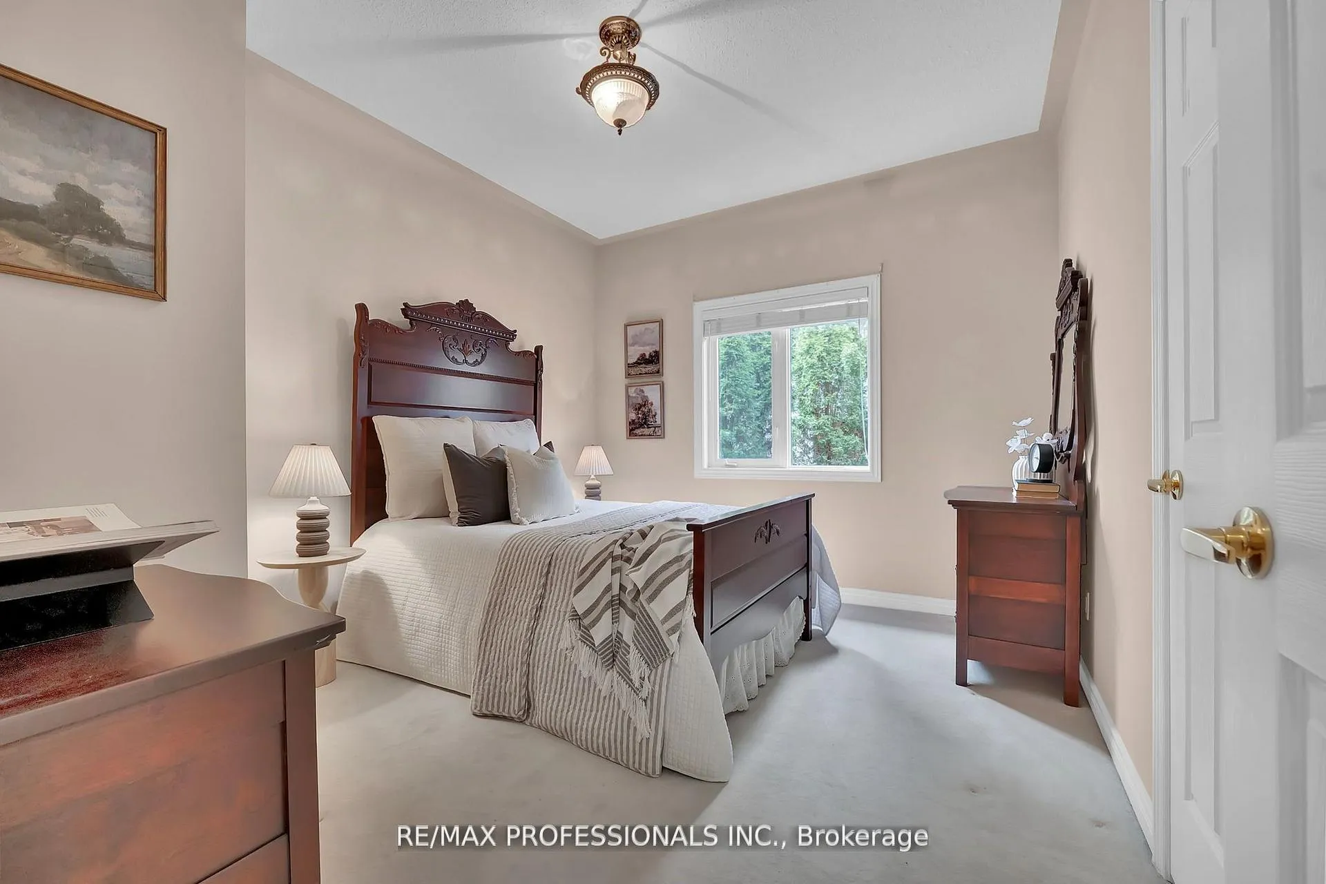 Photo 6 of 96 Waterbury Crescent, Scugog, Port Perry — HOMEH