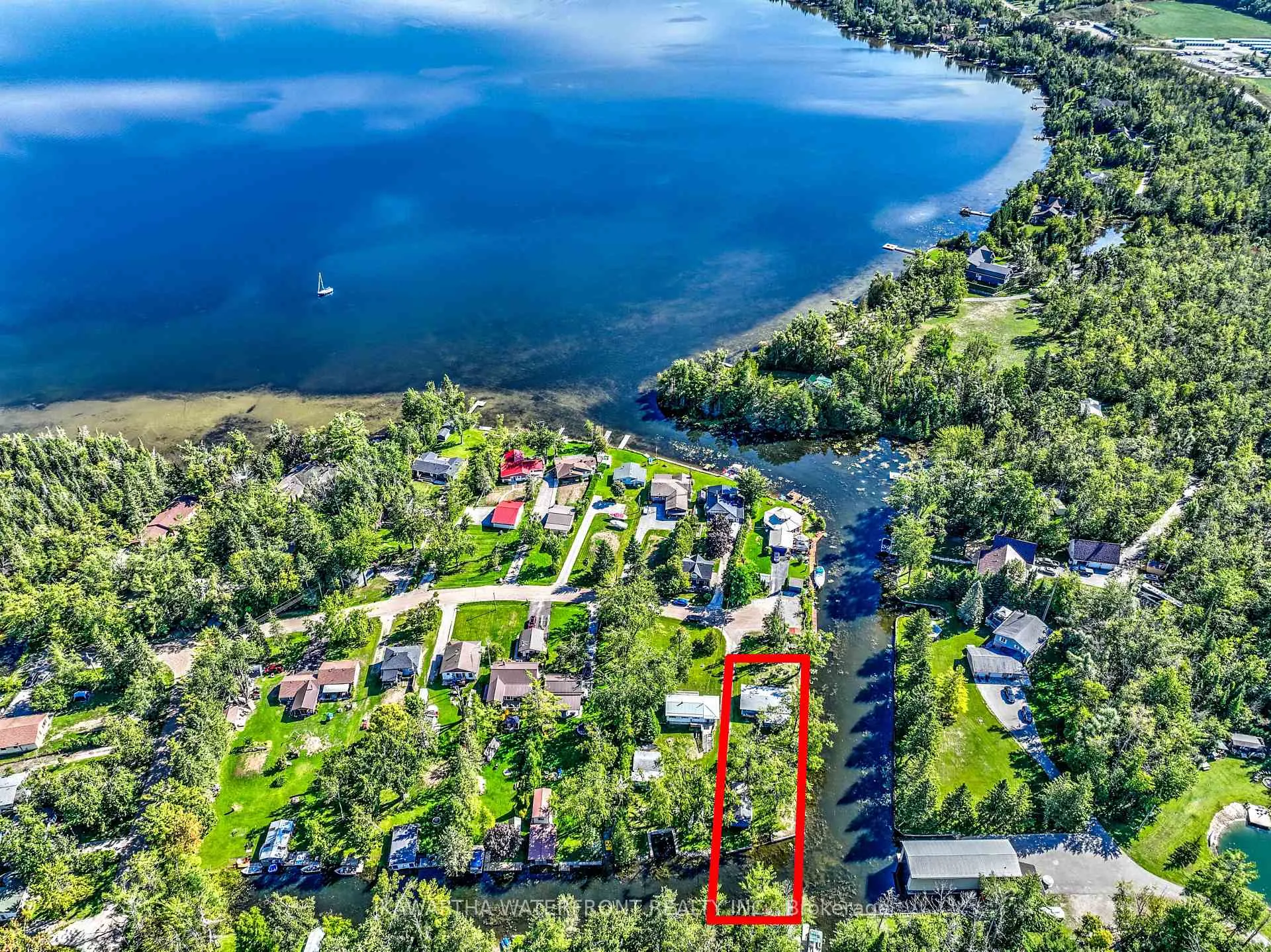 Photo 4 of 3 Sackitt Road, Kawartha Lakes, Fenelon — HOMEH