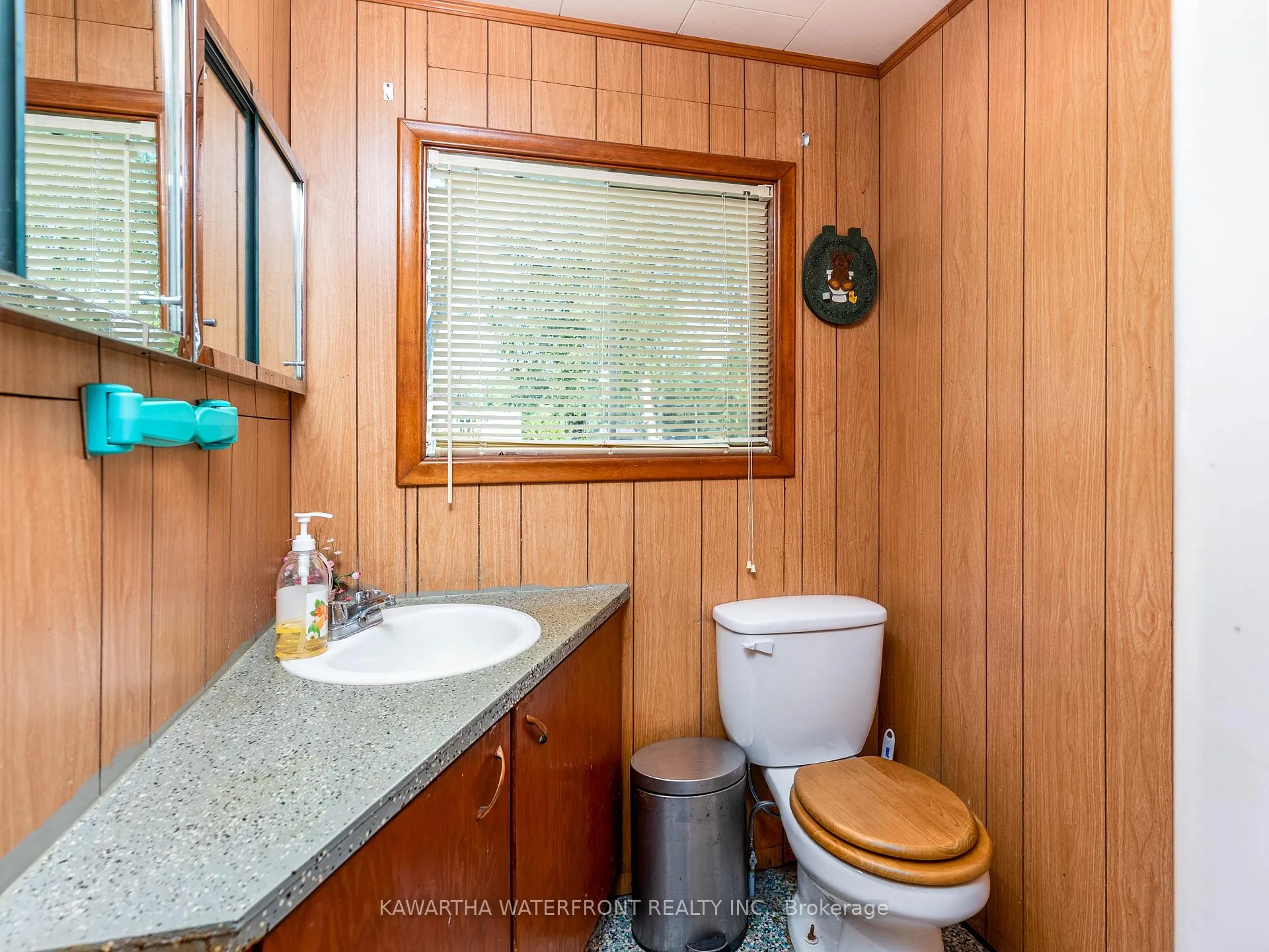Photo 17 of 3 Sackitt Road, Kawartha Lakes, Fenelon — HOMEH