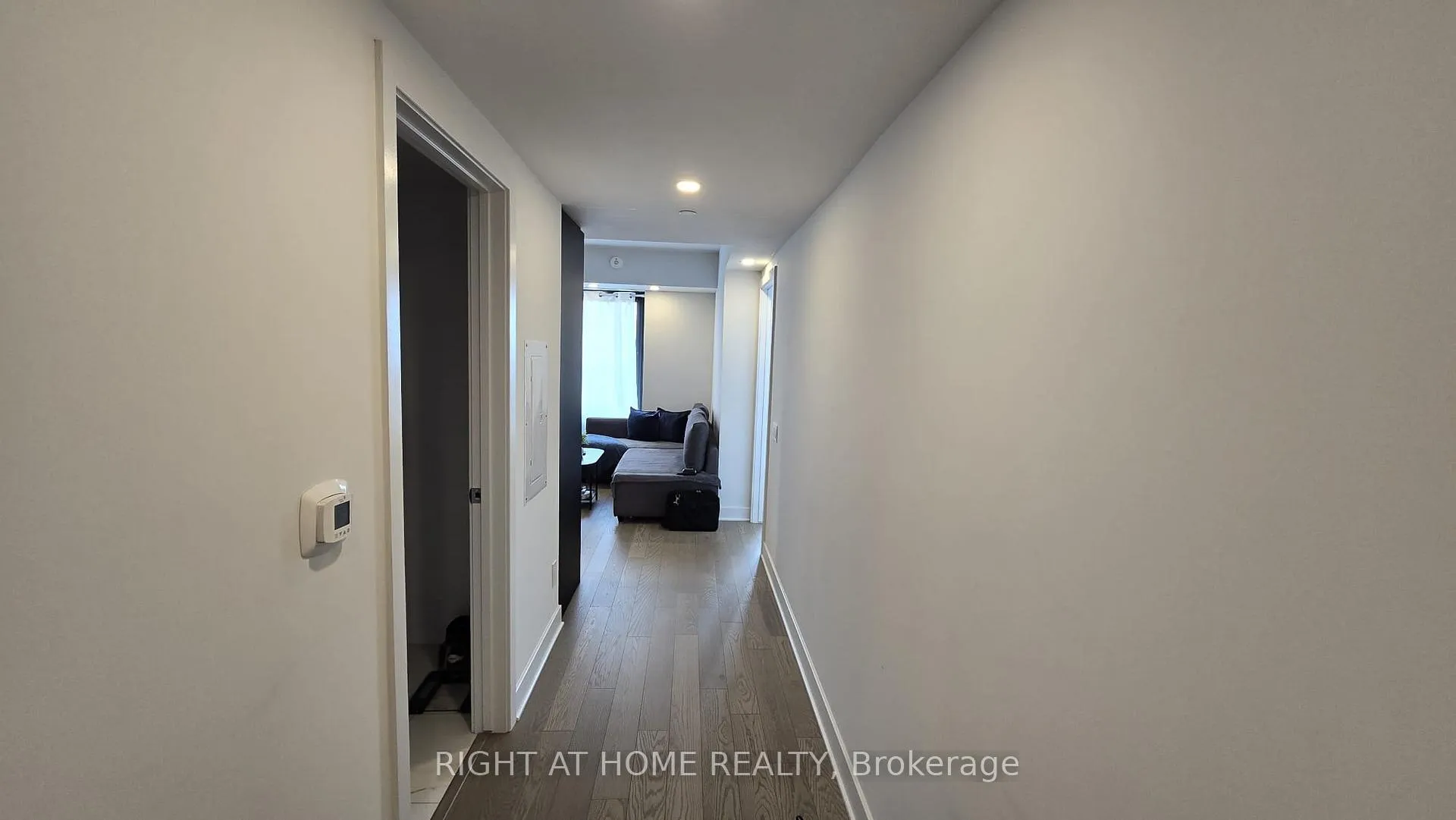 Photo 3 of Unit 2405, 180 George Street N, Ottawa, Lower Town/Byward Market — HOMEH