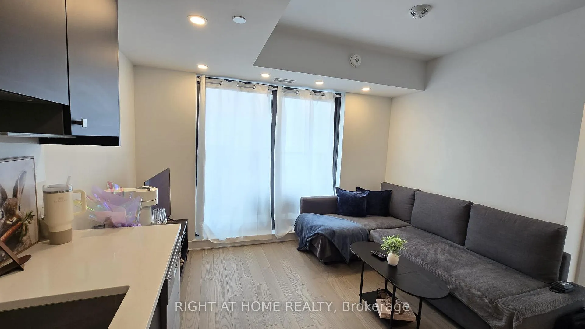 Photo 5 of Unit 2405, 180 George Street N, Ottawa, Lower Town/Byward Market — HOMEH