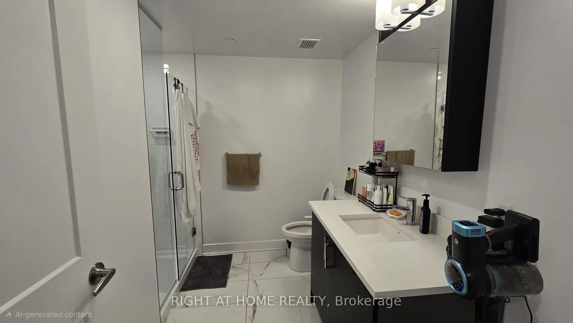 Photo 6 of Unit 2405, 180 George Street N, Ottawa, Lower Town/Byward Market — HOMEH