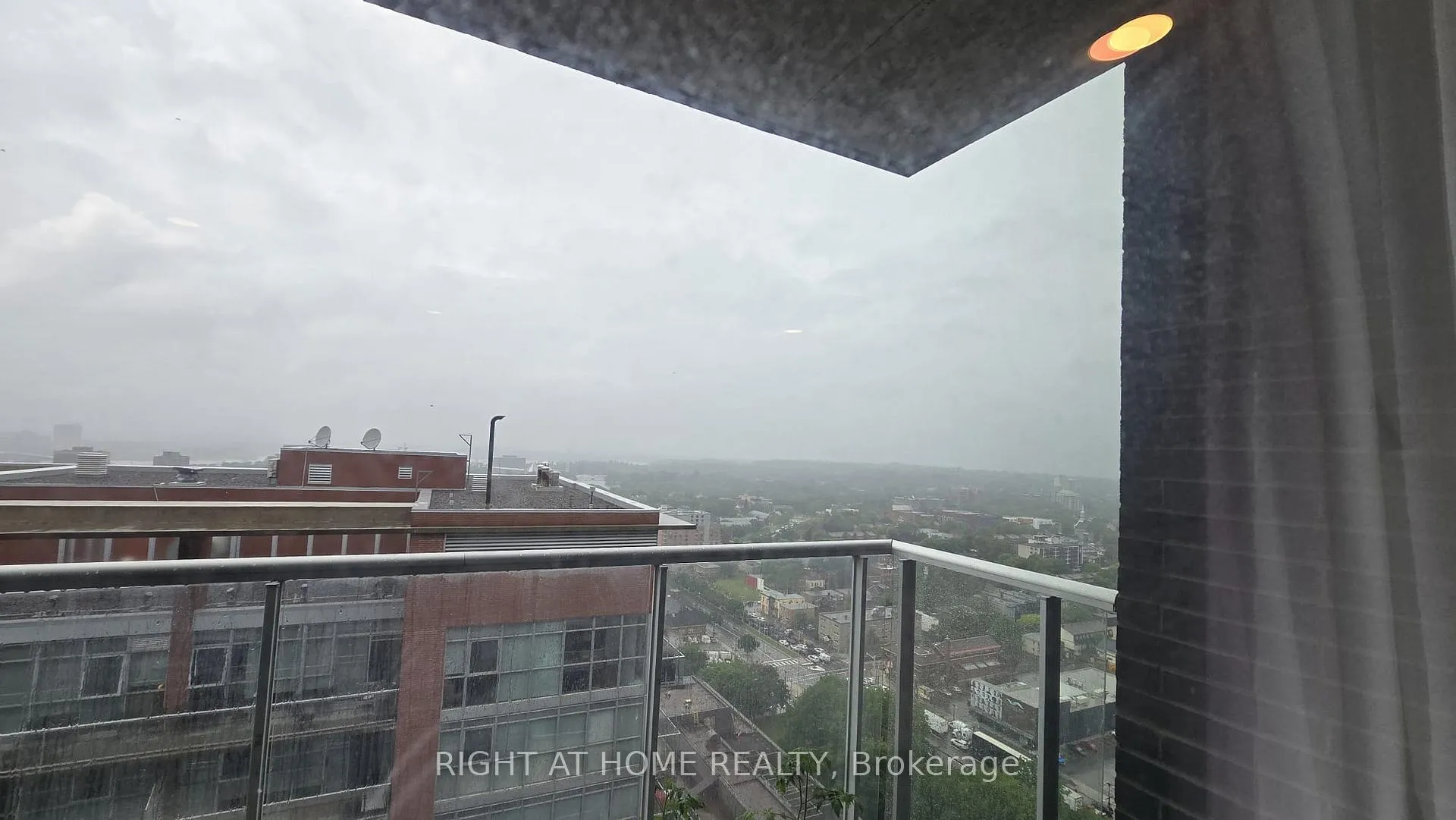 Photo 10 of Unit 2405, 180 George Street N, Ottawa, Lower Town/Byward Market — HOMEH