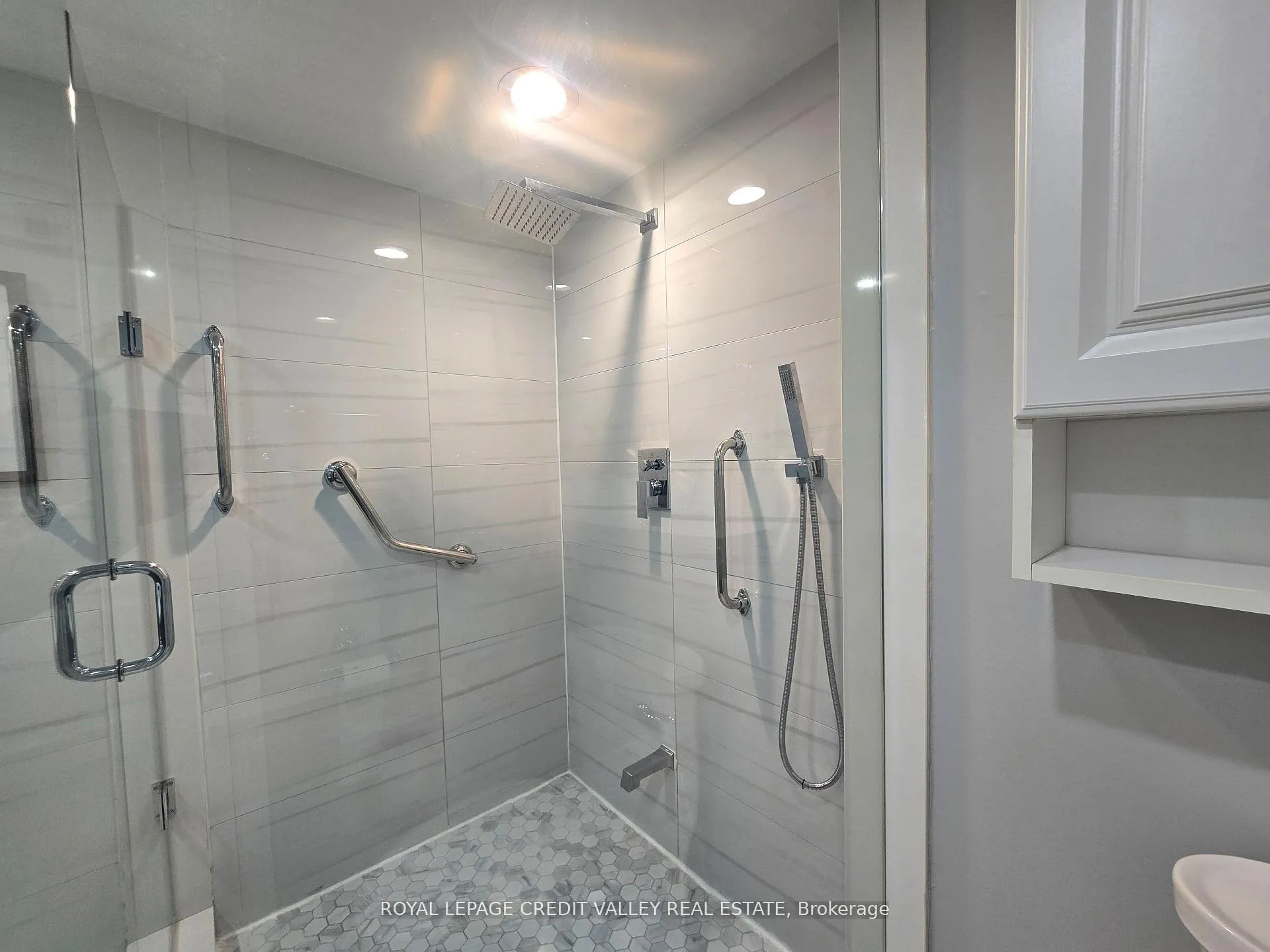 Photo 12 of Unit 2101, 24 Hanover Road, Brampton, Queen Street Corridor — HOMEH