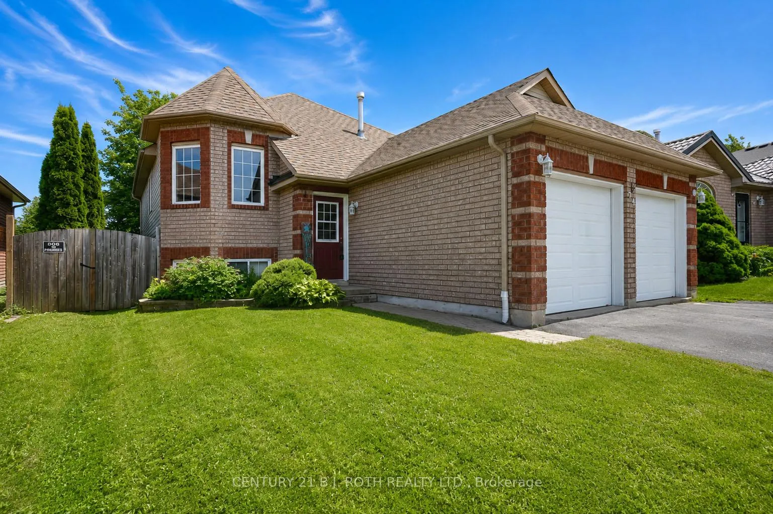 Photo 1 of 74 Peregrine Road, Barrie, Little Lake — HOMEH