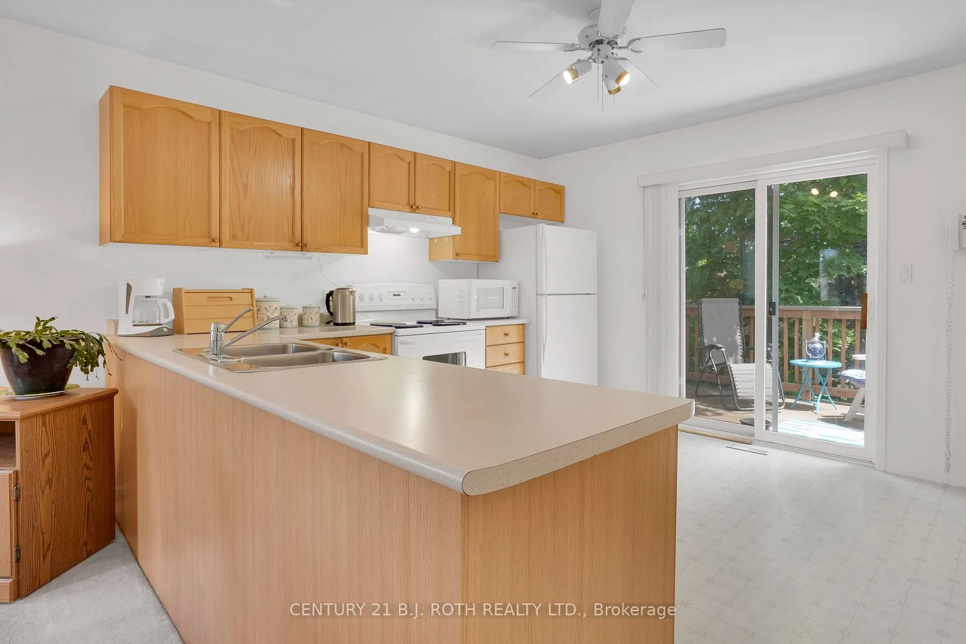 Photo 8 of 74 Peregrine Road, Barrie, Little Lake — HOMEH
