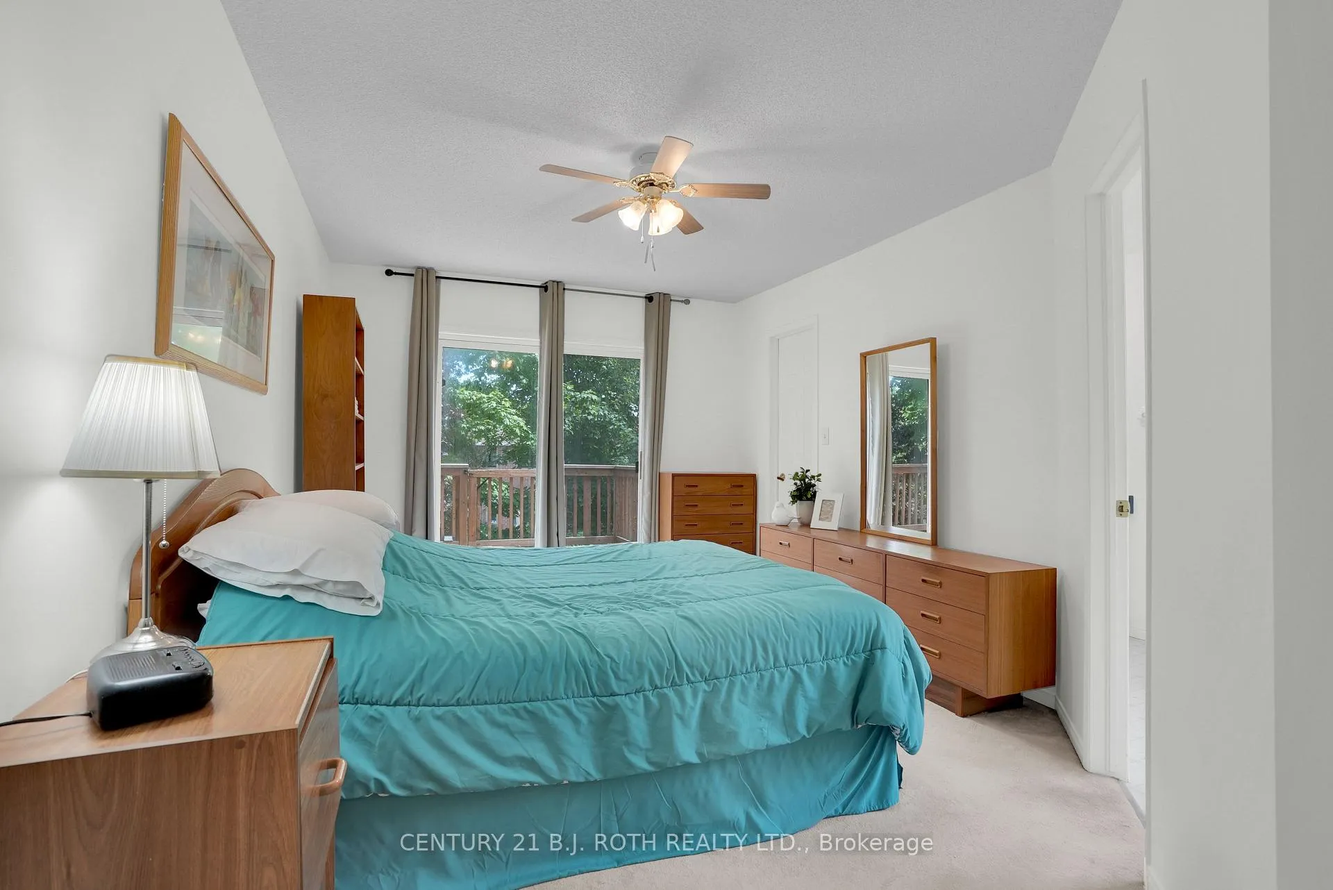 Photo 9 of 74 Peregrine Road, Barrie, Little Lake — HOMEH
