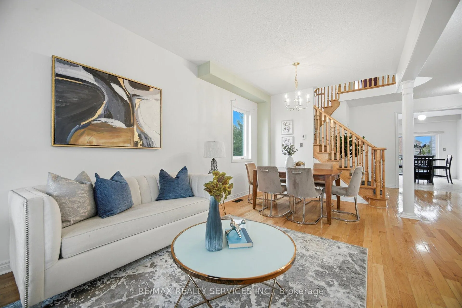 Photo 10 of 40 Sir Jacobs Crescent, Brampton, Fletcher's Meadow — HOMEH