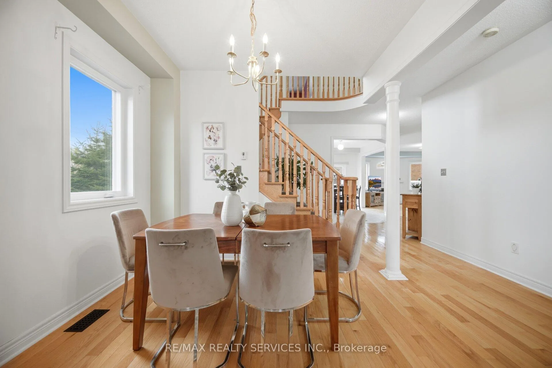 Photo 11 of 40 Sir Jacobs Crescent, Brampton, Fletcher's Meadow — HOMEH