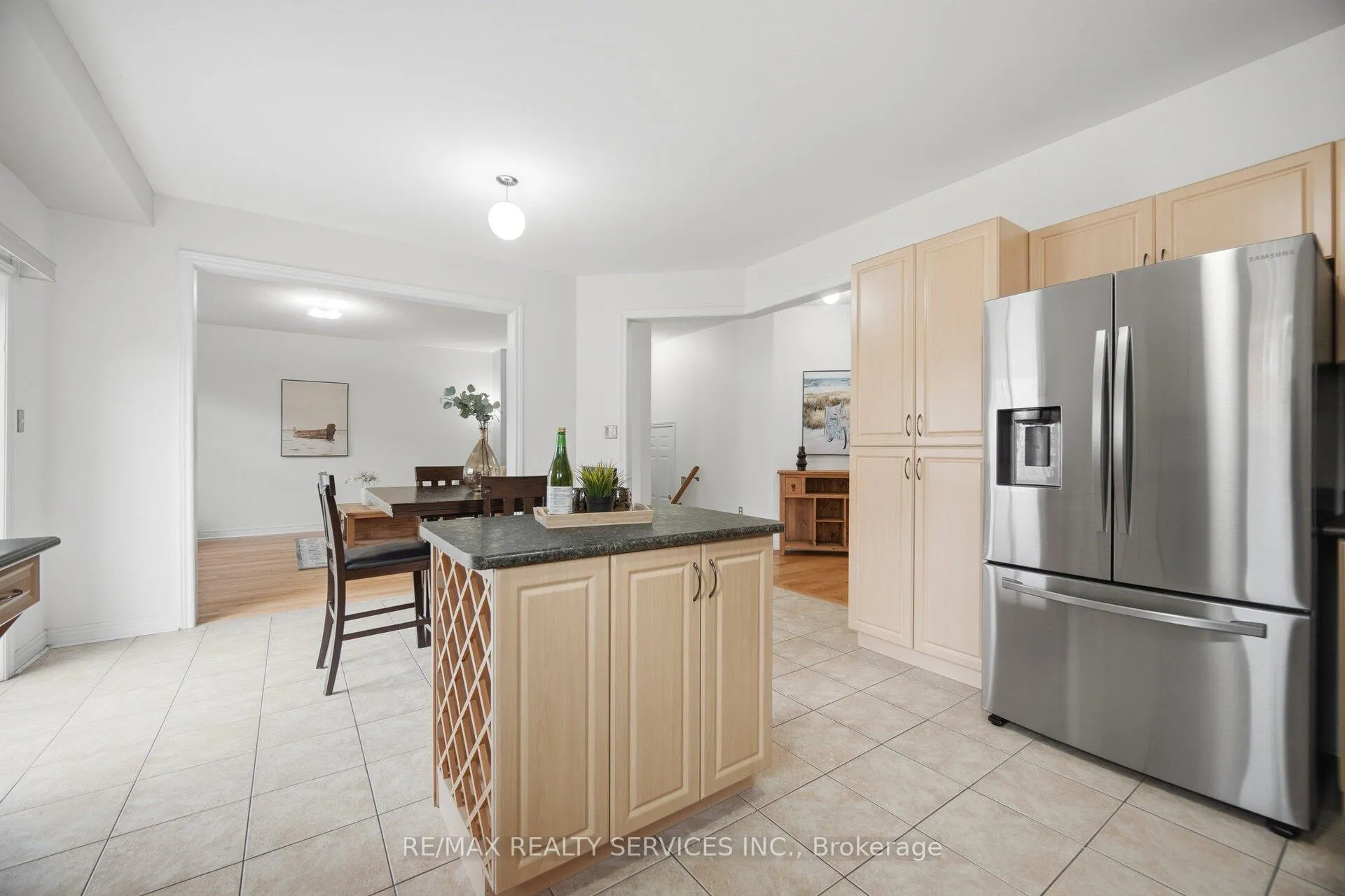 Photo 20 of 40 Sir Jacobs Crescent, Brampton, Fletcher's Meadow — HOMEH