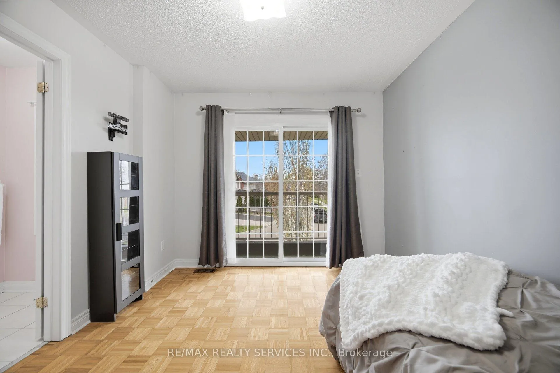 Photo 33 of 40 Sir Jacobs Crescent, Brampton, Fletcher's Meadow — HOMEH