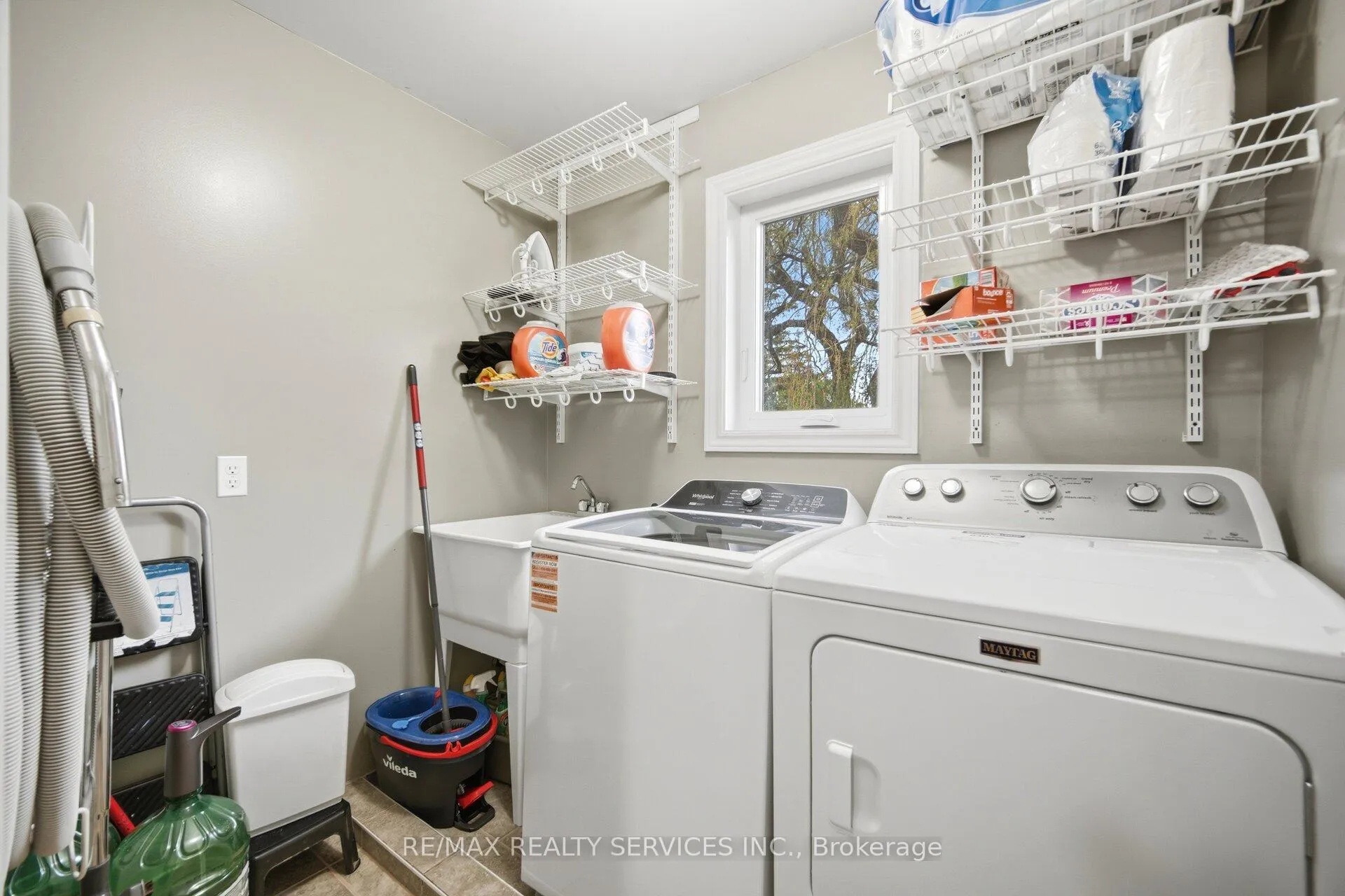 Photo 42 of 40 Sir Jacobs Crescent, Brampton, Fletcher's Meadow — HOMEH