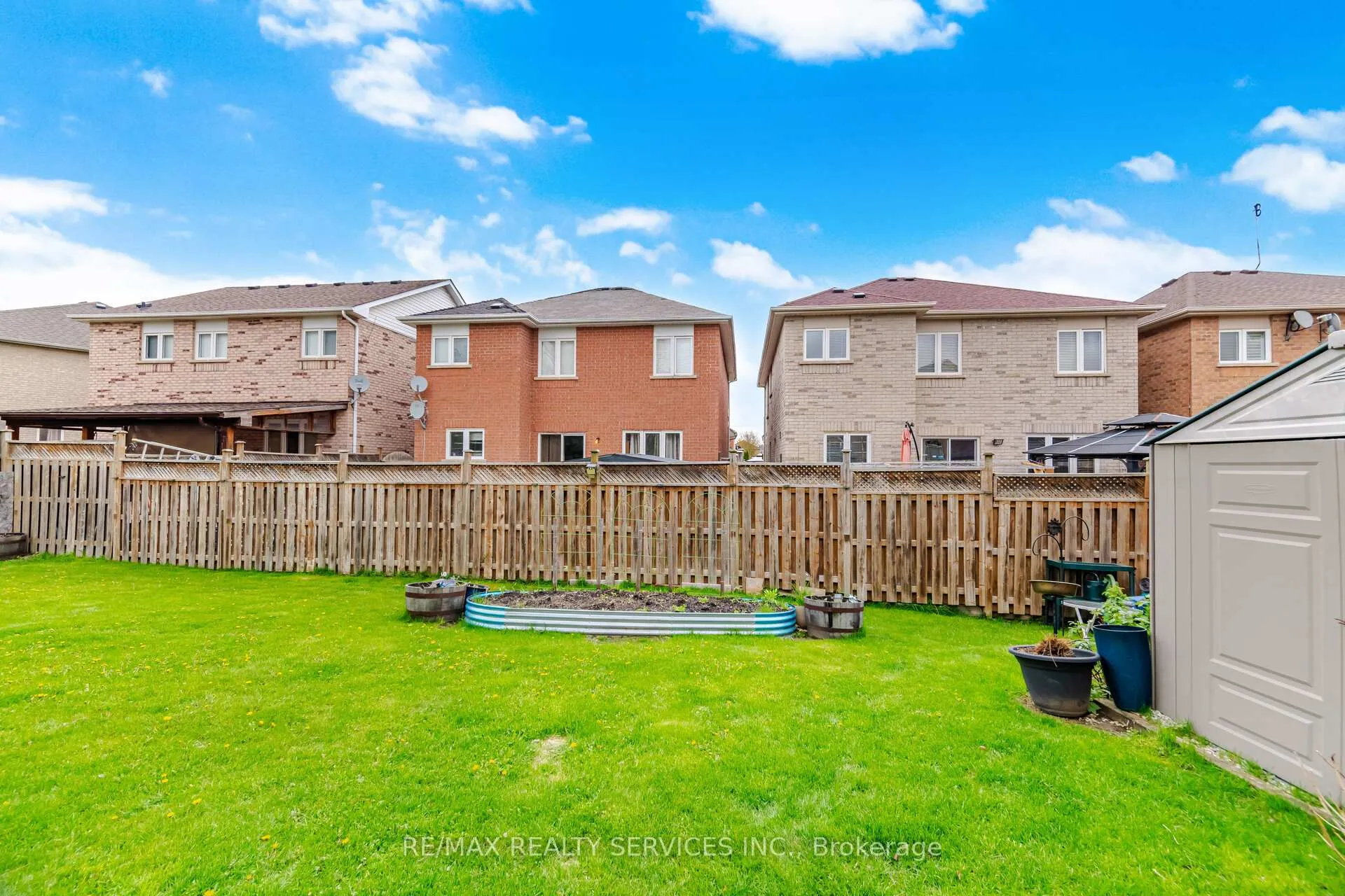 Photo 46 of 40 Sir Jacobs Crescent, Brampton, Fletcher's Meadow — HOMEH