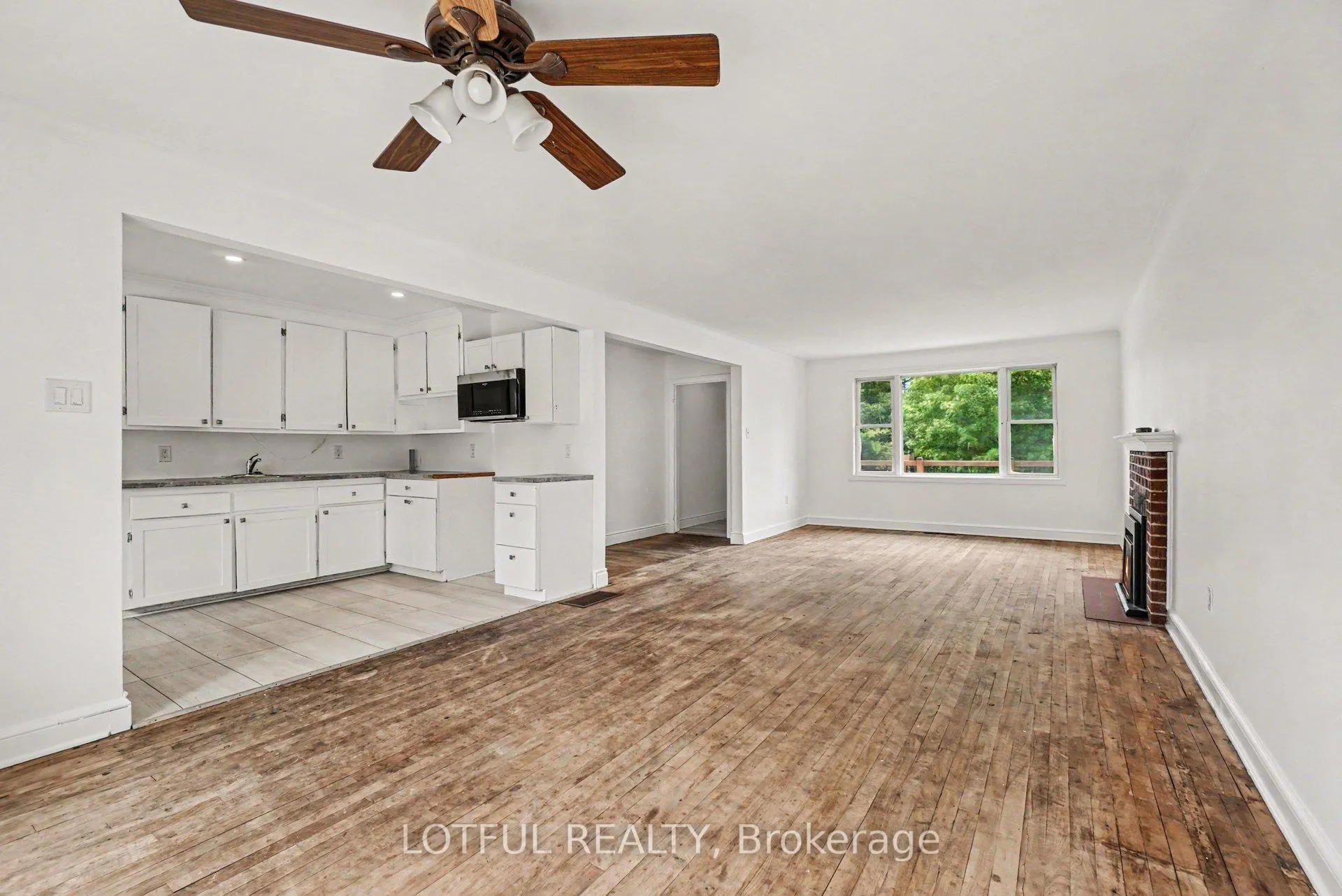 Photo 14 of 832 Rex Avenue, Ottawa, McKellar Heights — HOMEH