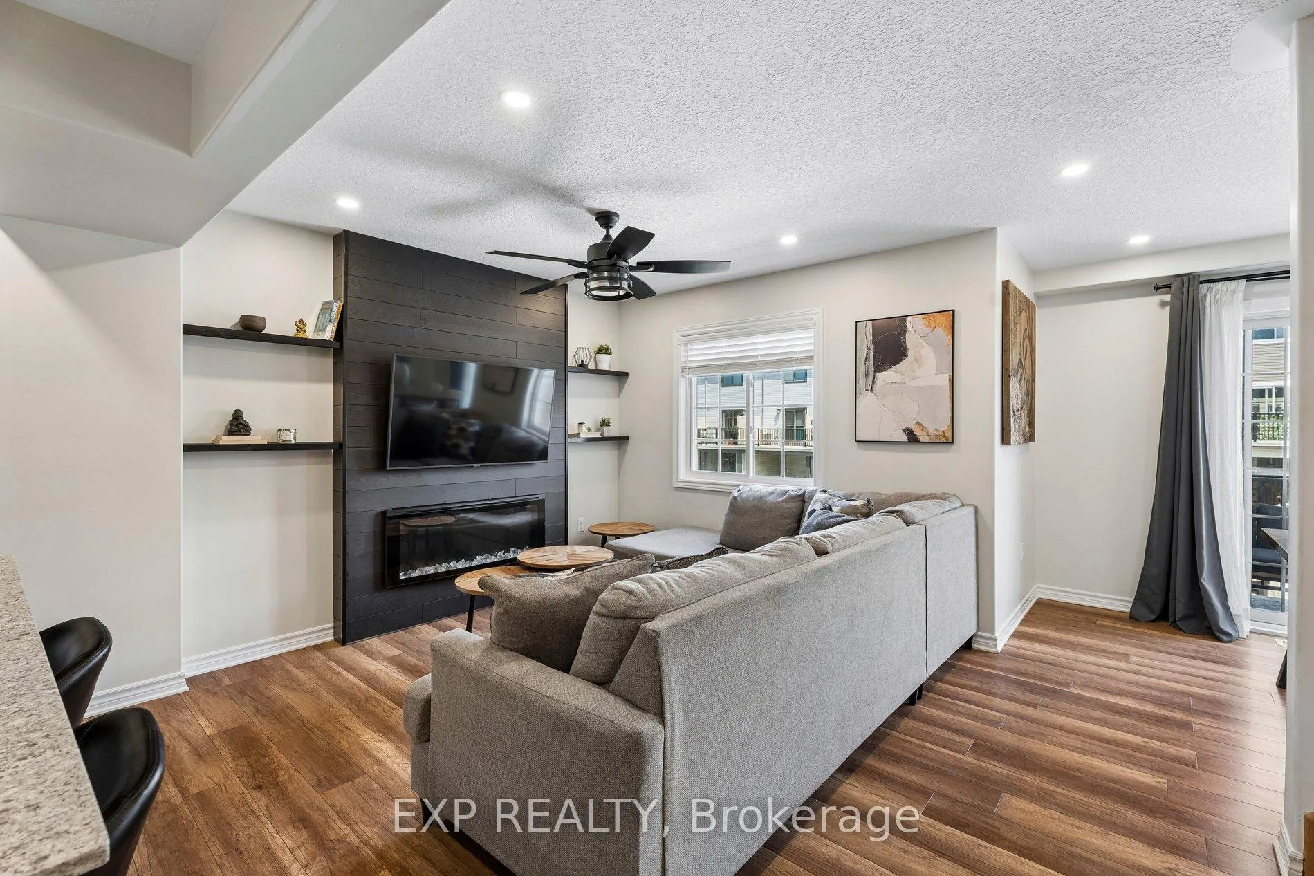 Photo 9 of 38 Andean Lane, Barrie, Rural Barrie Southwest — HOMEH