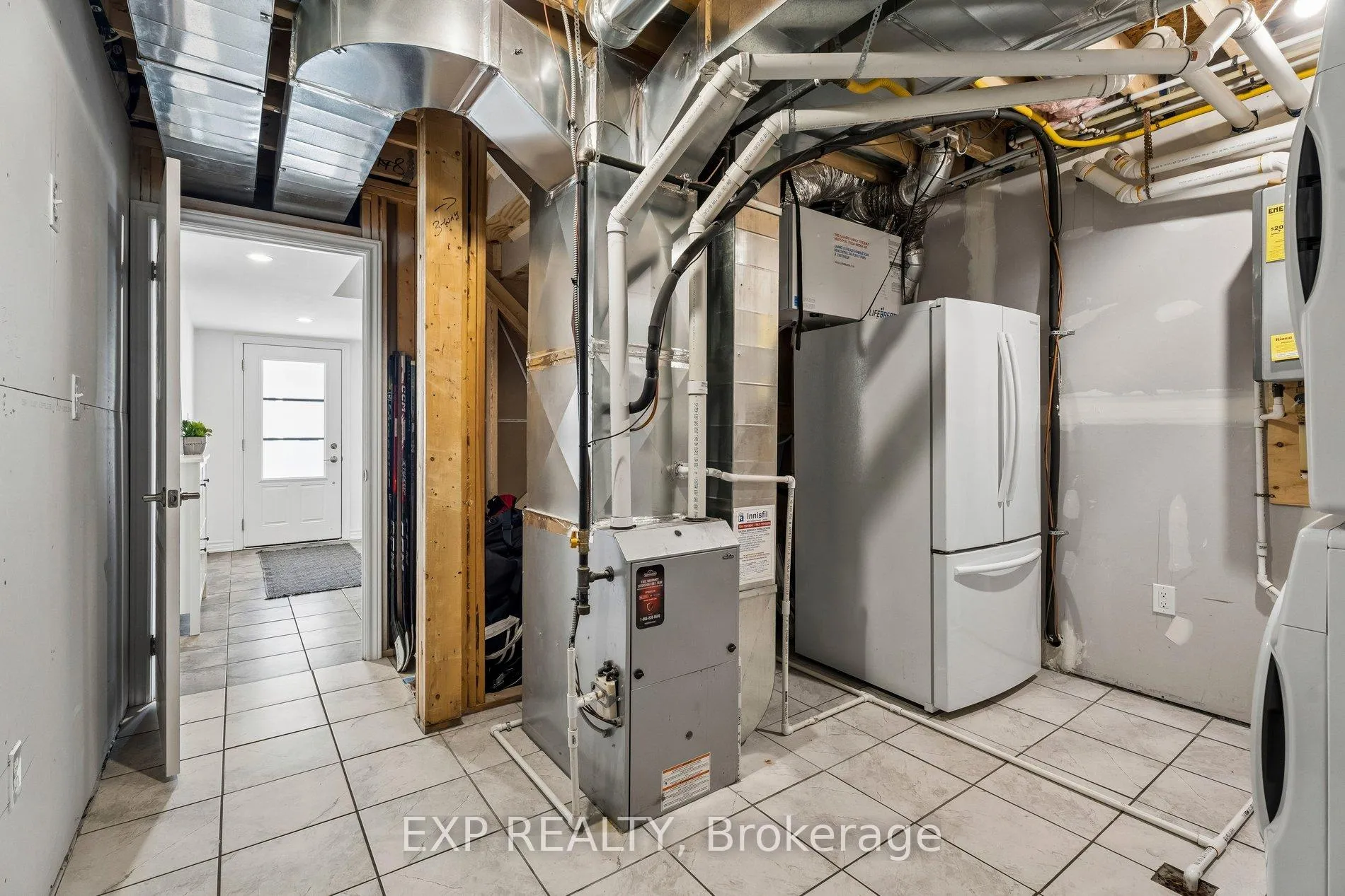 Photo 45 of 38 Andean Lane, Barrie, Rural Barrie Southwest — HOMEH
