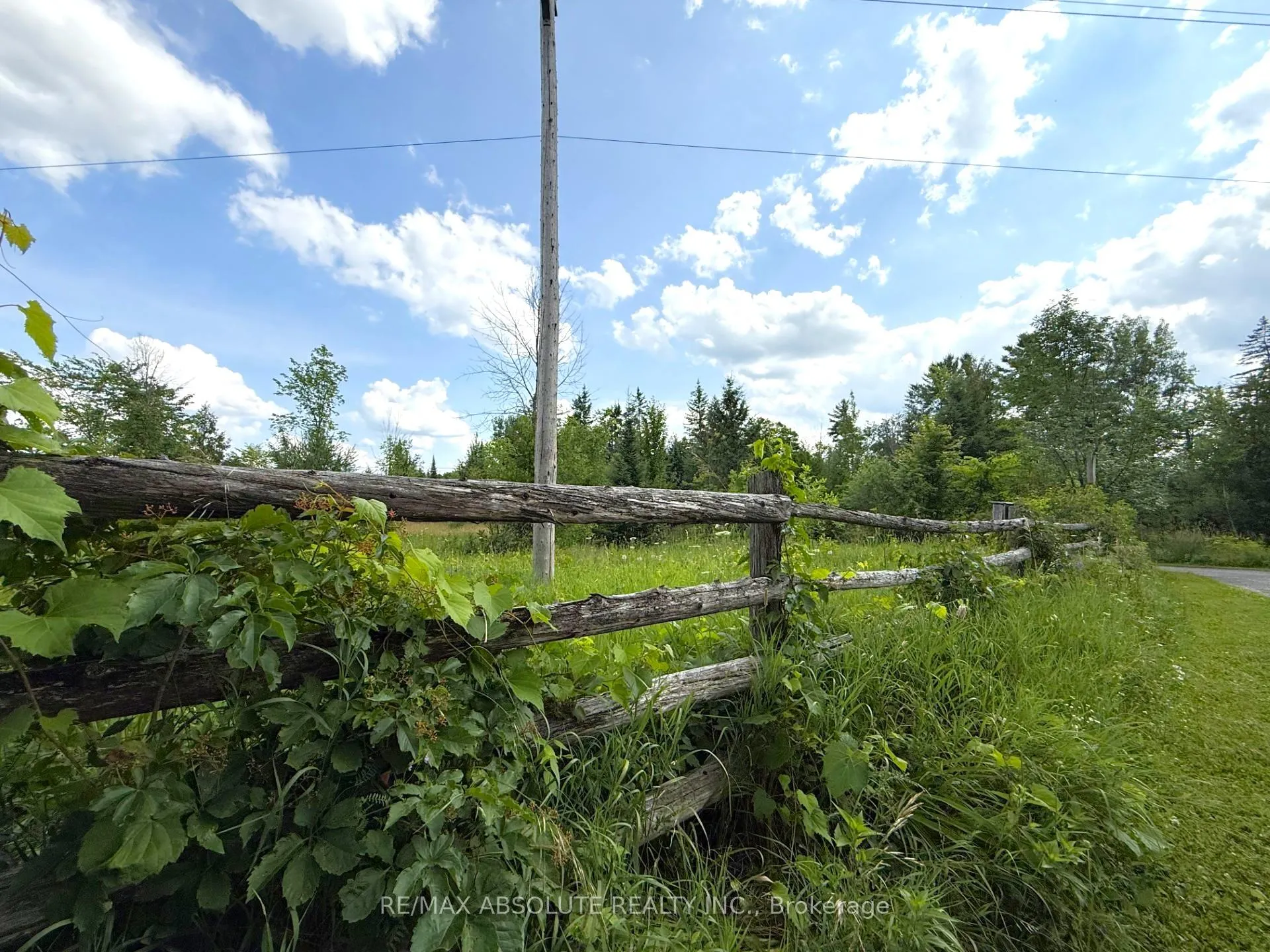Photo 3 of 702 Part 13 Flat Rapids Road, McNab/Braeside, Mcnab/Braeside Twps — HOMEH