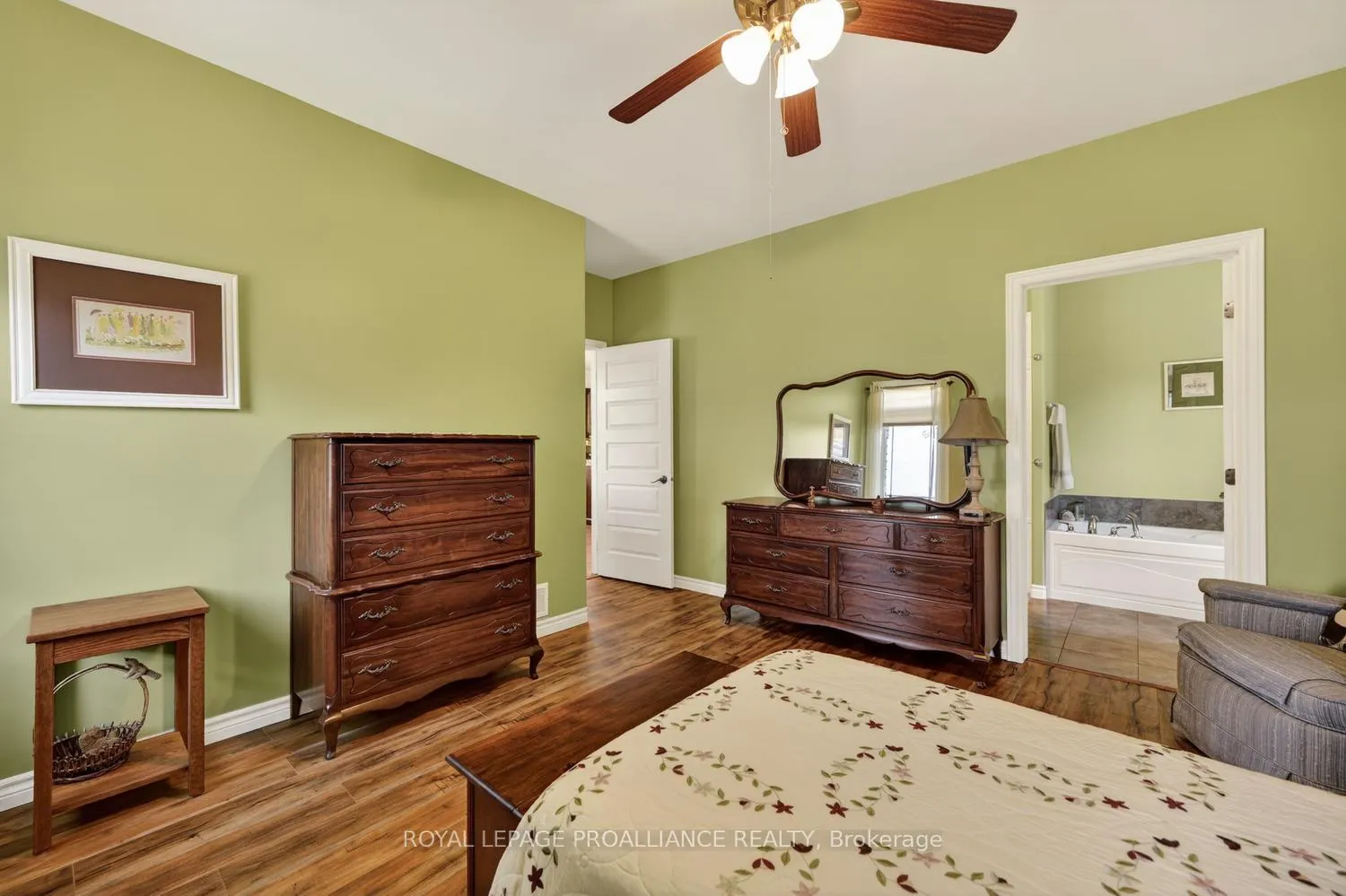 Photo 23 of 422 Brock Street, Brockville, Brockville — HOMEH