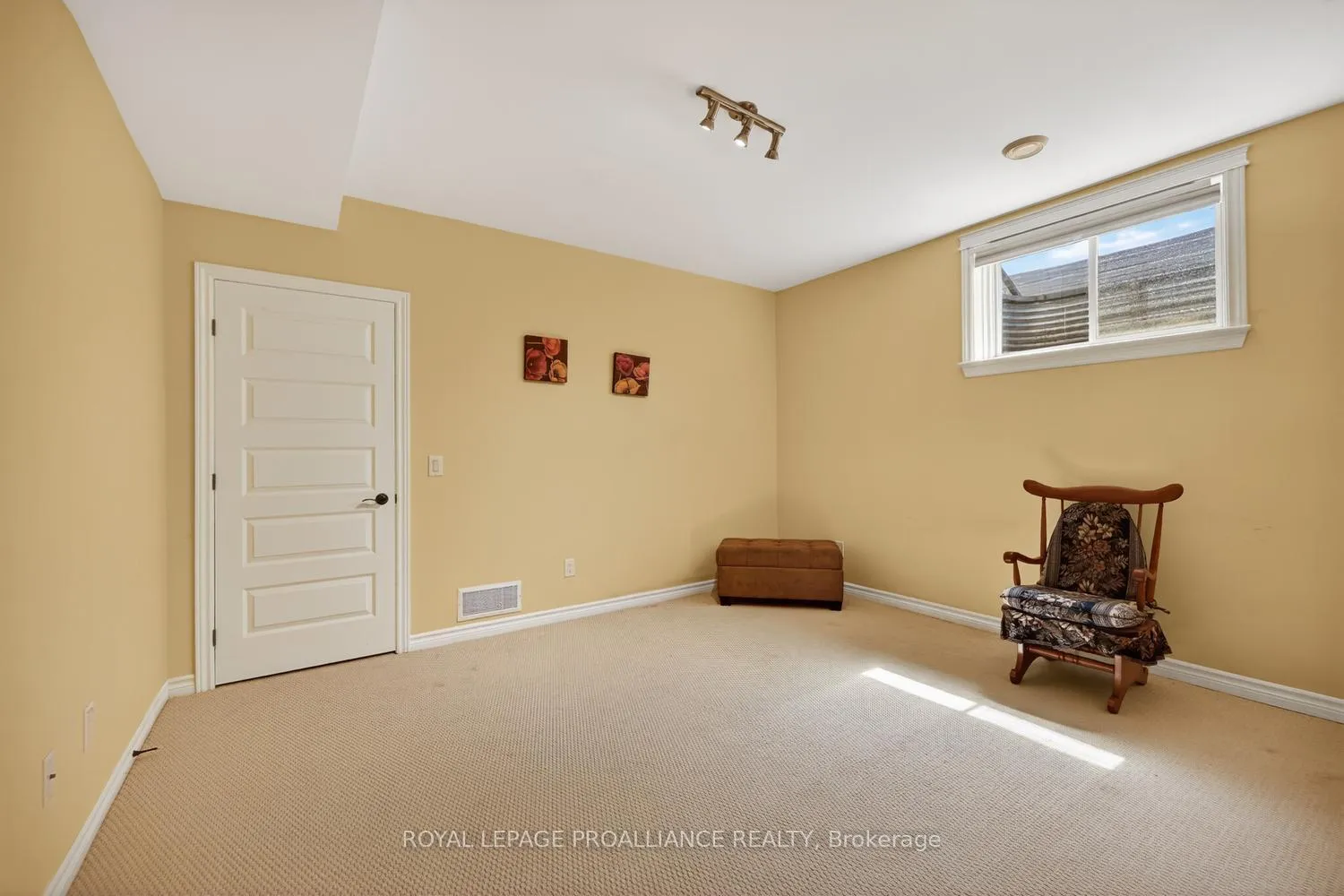 Photo 36 of 422 Brock Street, Brockville, Brockville — HOMEH