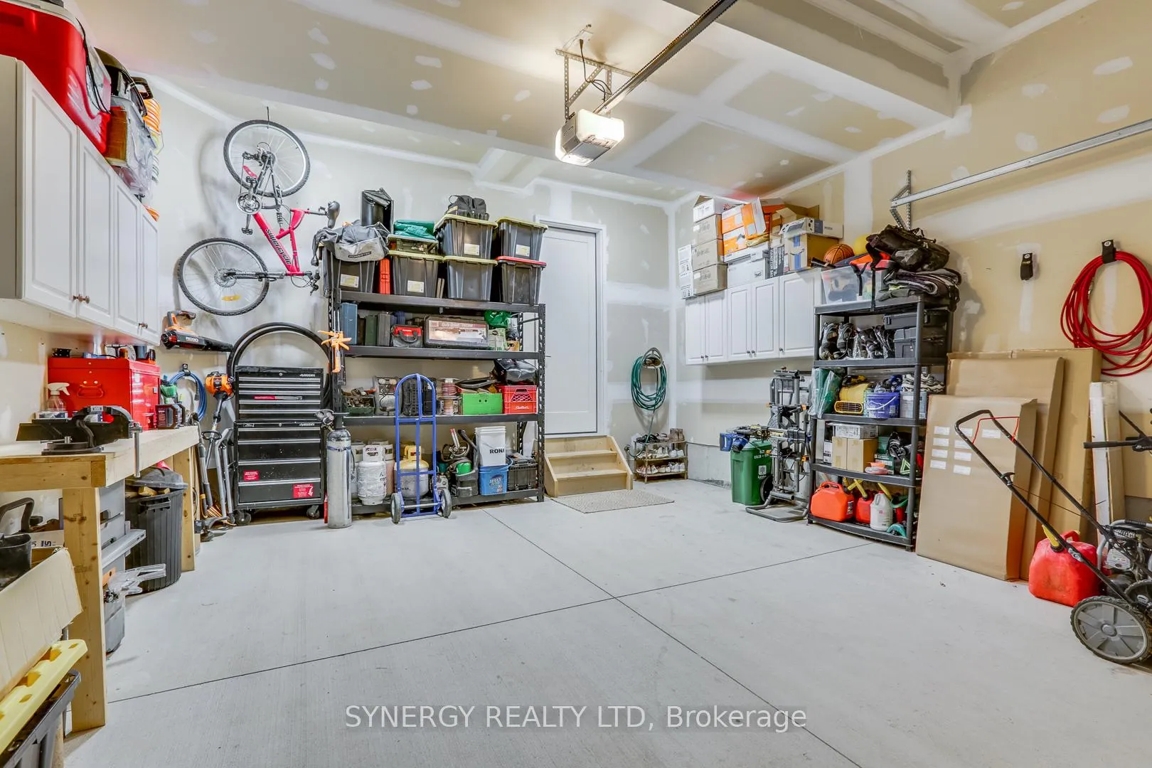 Photo 43 of 943 Upperpoint Avenue, London, South B — HOMEH