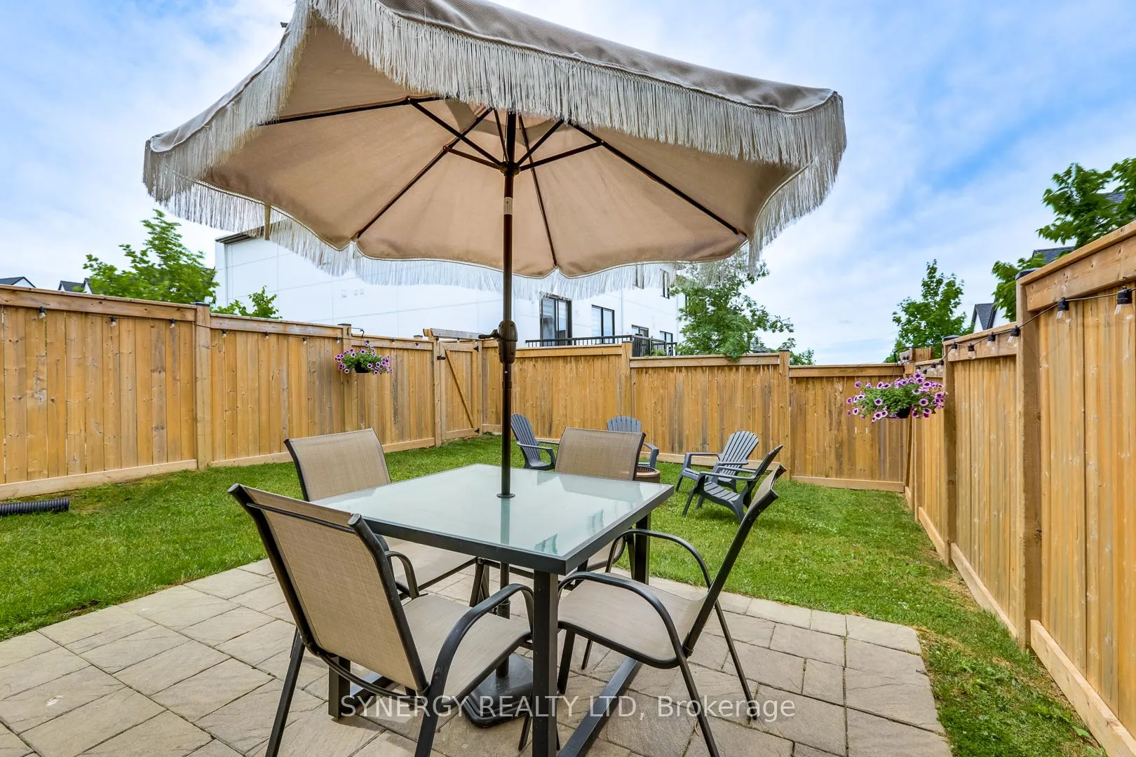Photo 44 of 943 Upperpoint Avenue, London, South B — HOMEH
