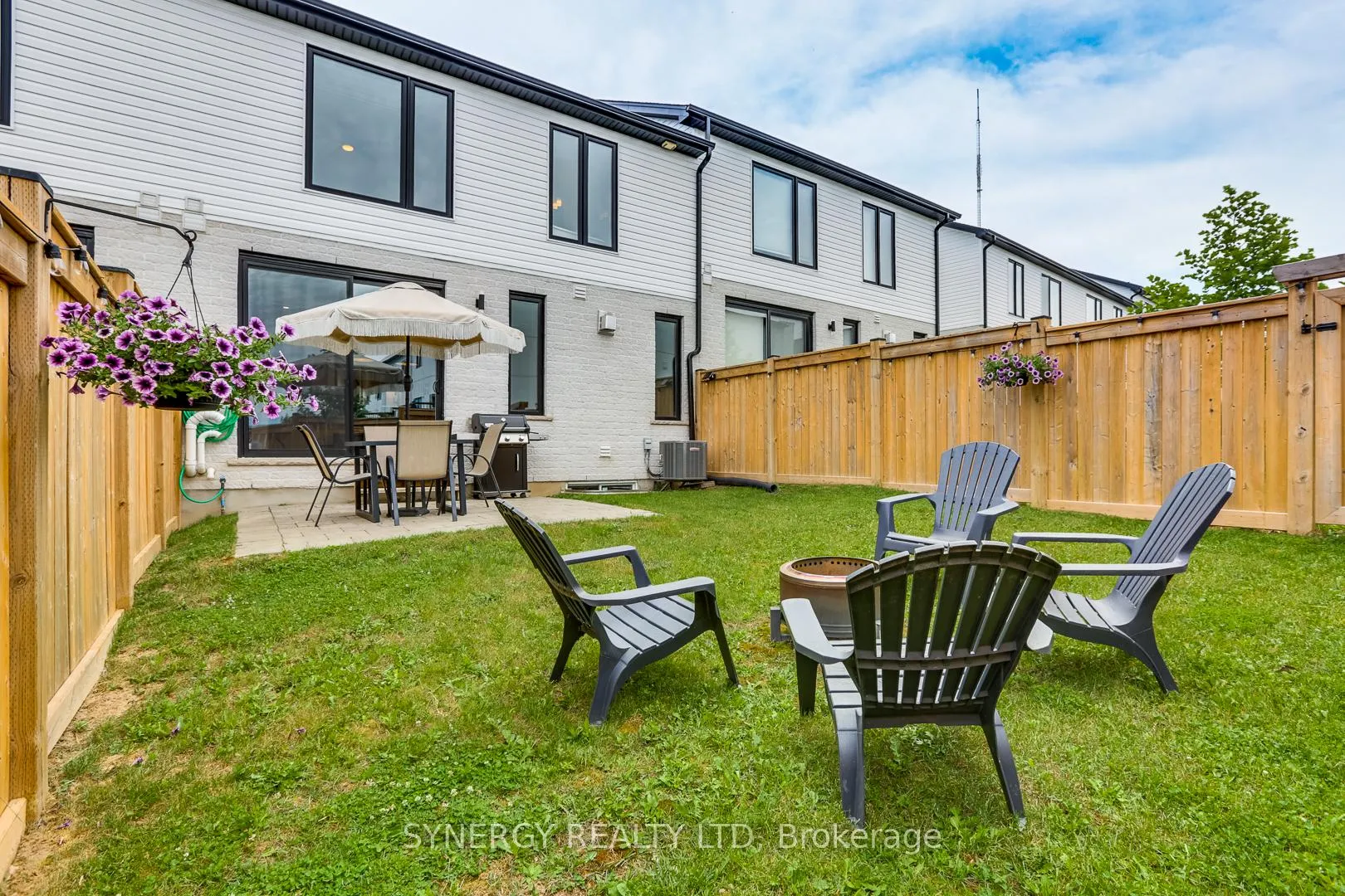 Photo 45 of 943 Upperpoint Avenue, London, South B — HOMEH